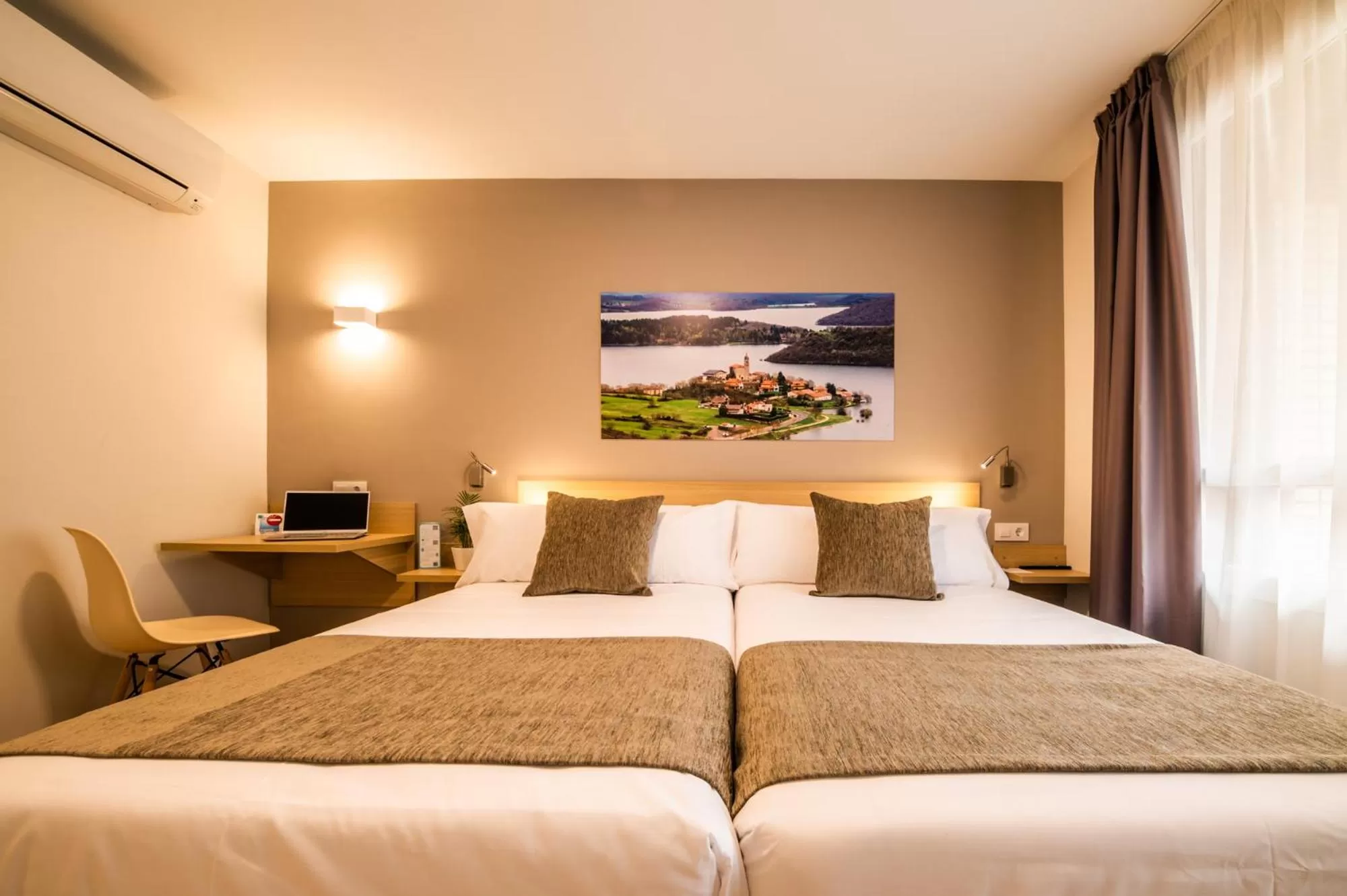 Bed in Hotel Vas Vitoria AutoCheckIn