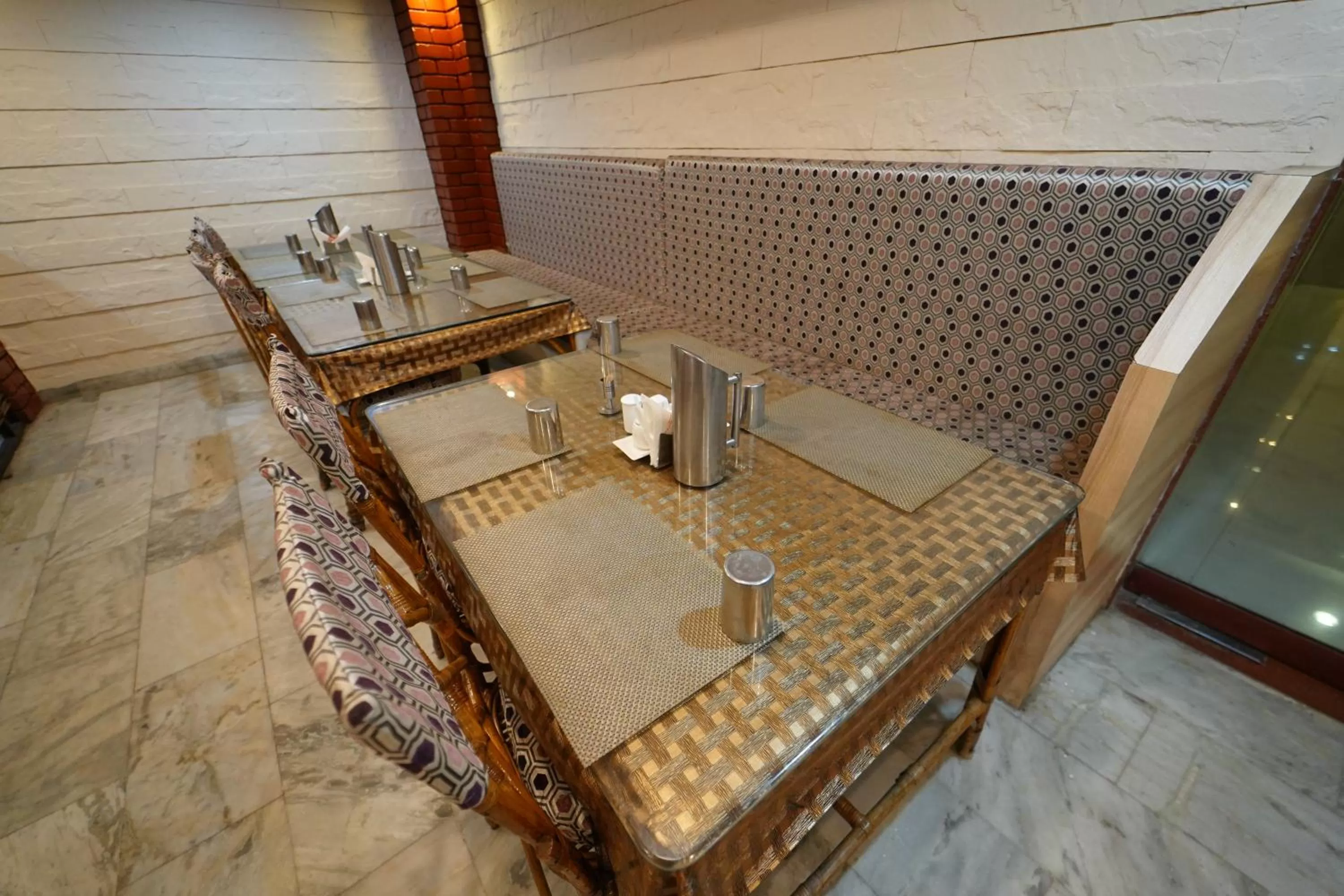 Restaurant/places to eat in Hotel Palmyra Grand Inn