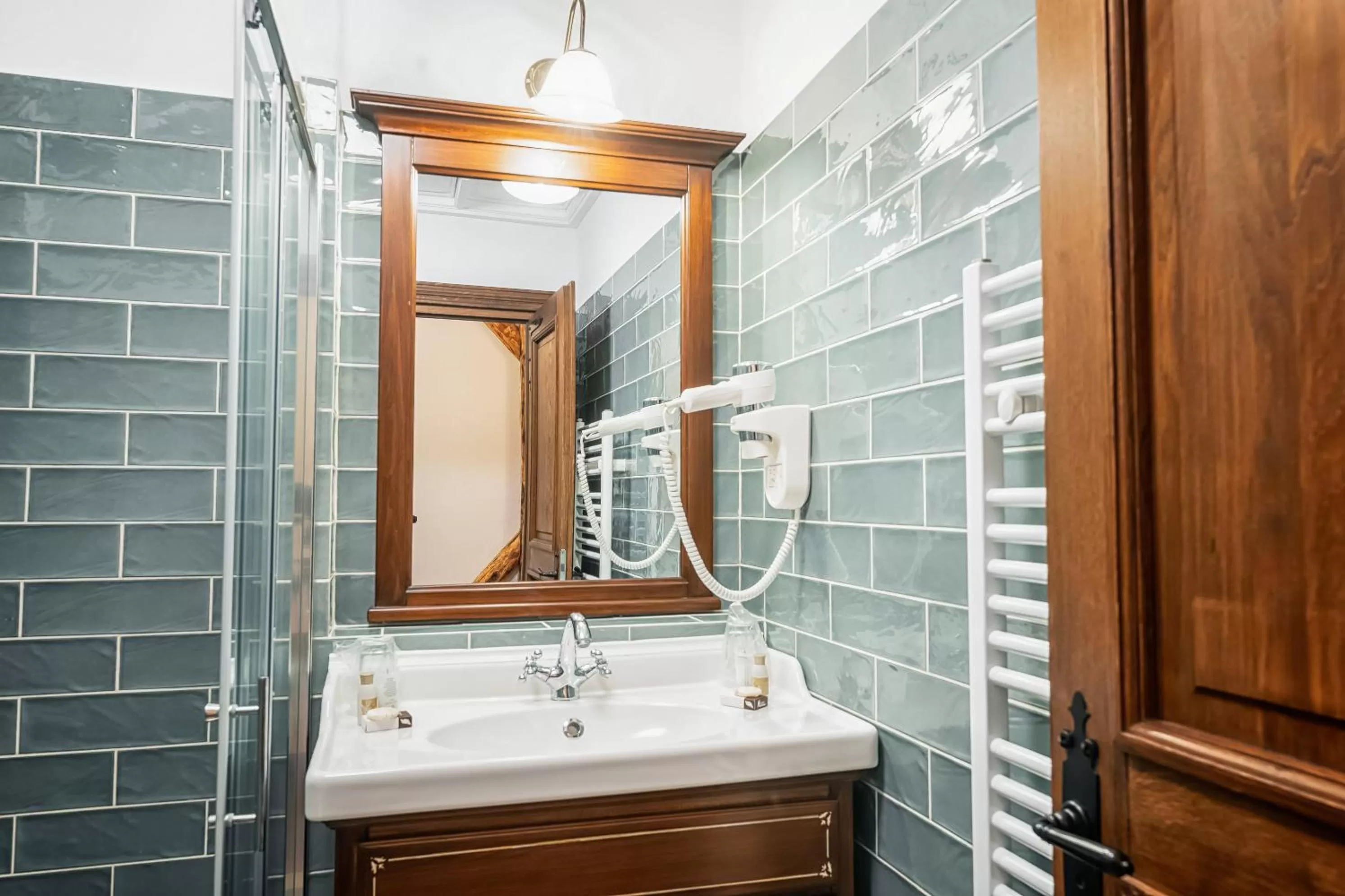 Bathroom in HOTEL BOUTIQUE CASA CHITIC -HOTEL AND RESTAURANT Str Johann Gott nr7