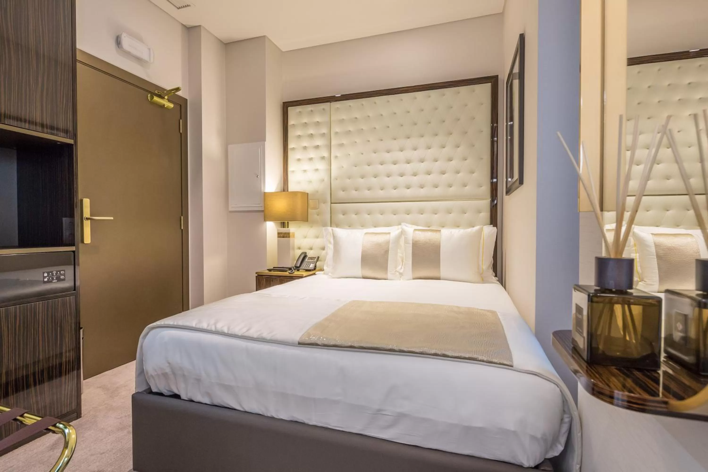 Bed in Hotel MeraPrime Gold Lisboa