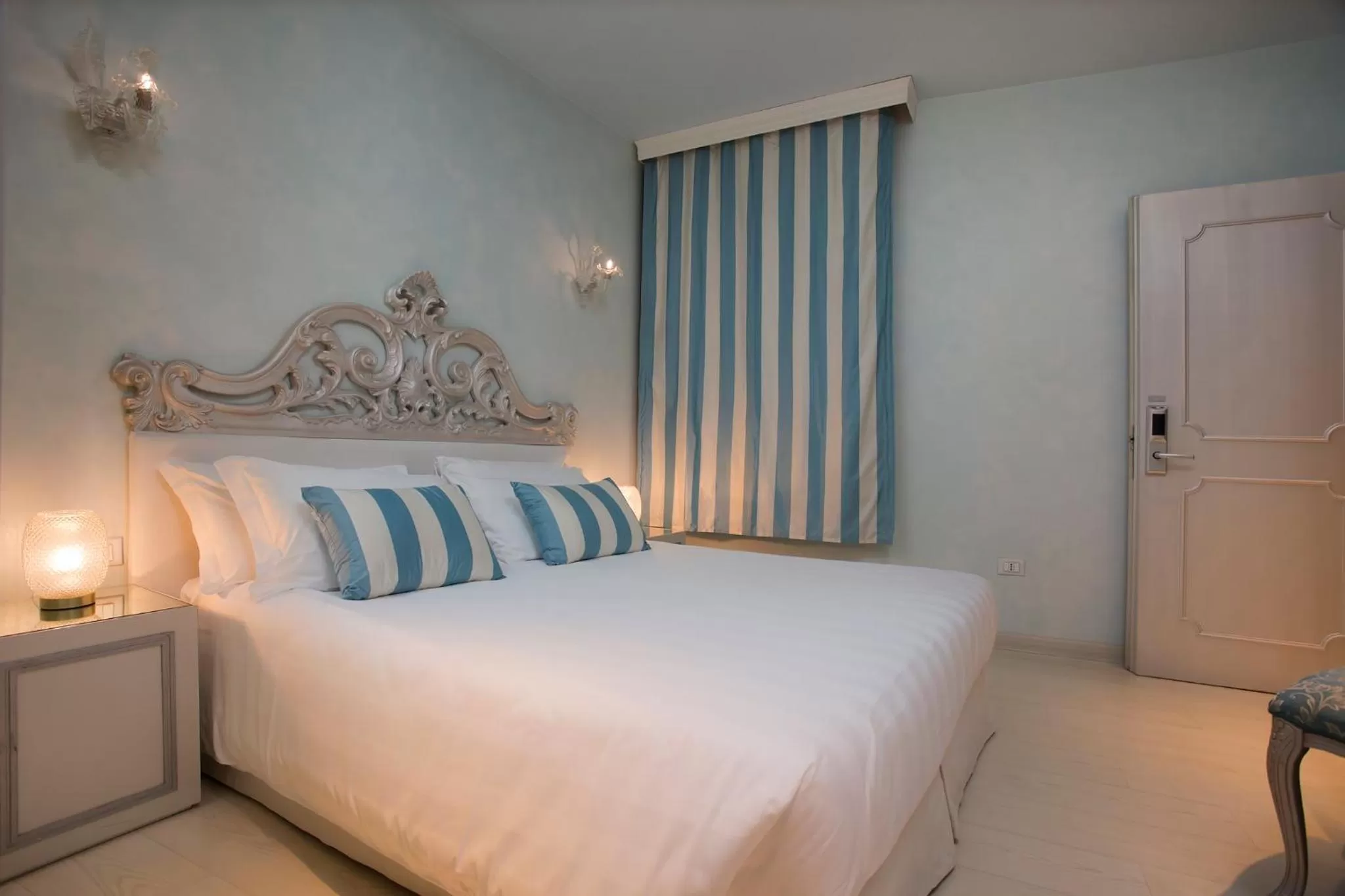 Bed in Relais Venezia