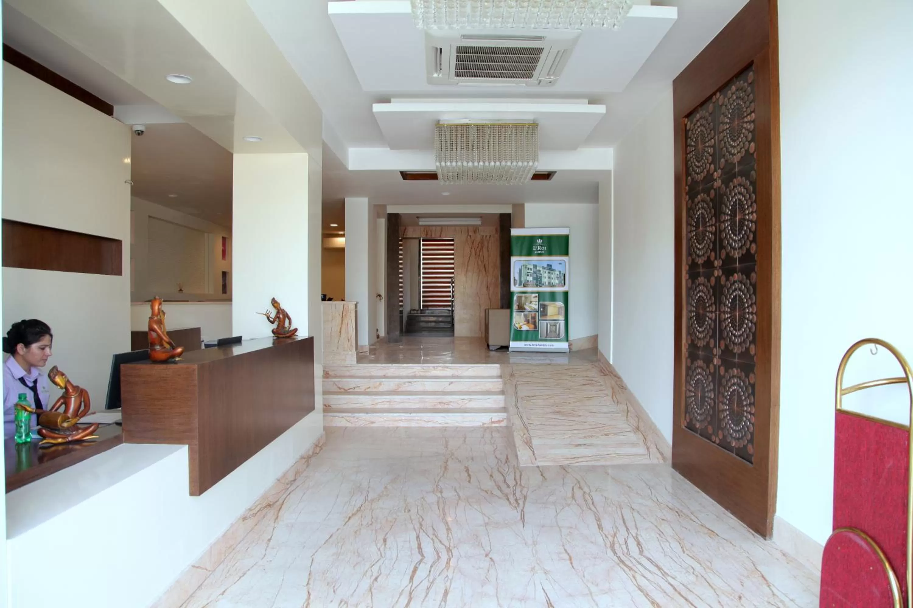 Lobby or reception in Le Roi Jammu - Near Jammu Railway Station