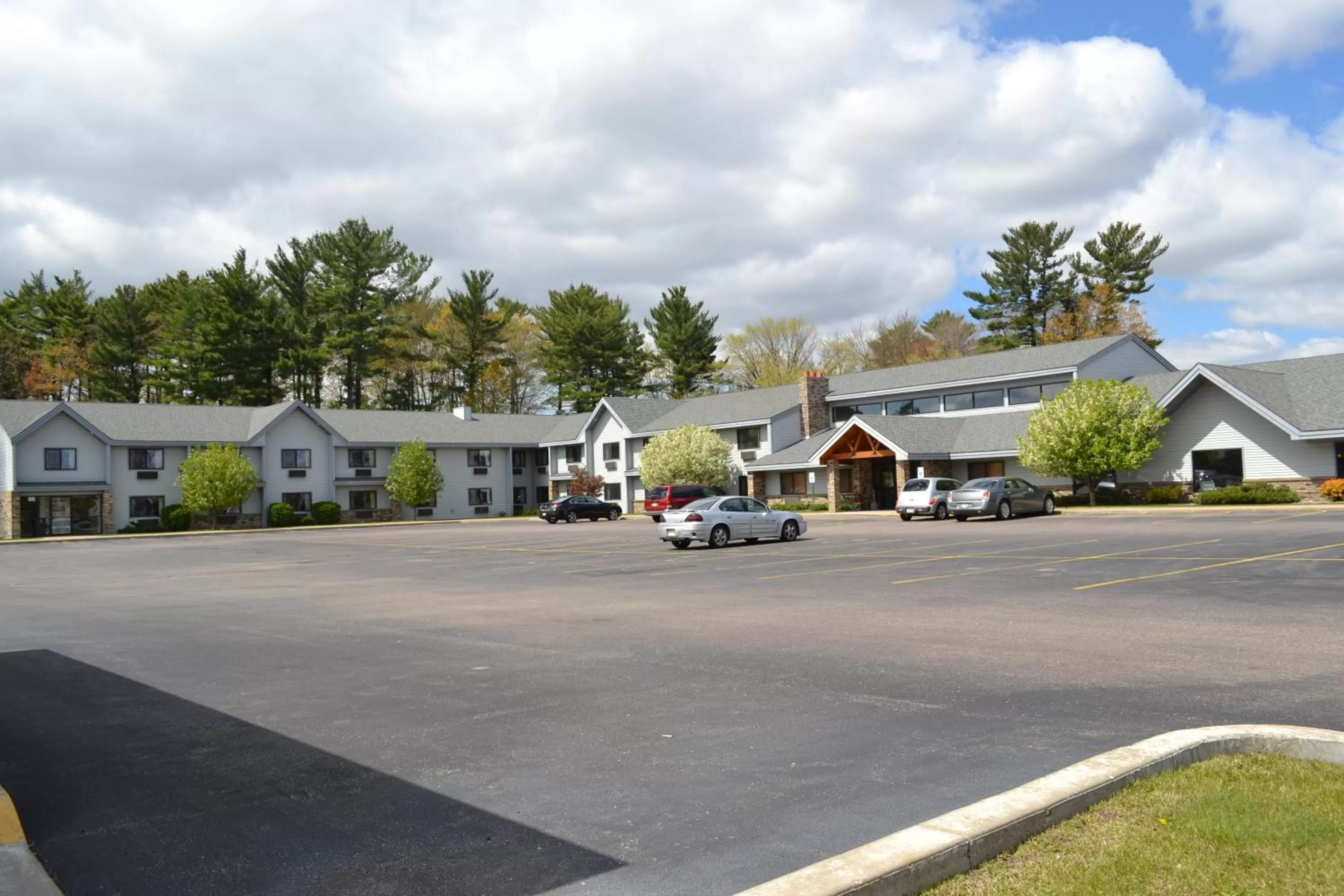 Property building in Cobblestone Hotel & Suites - Wisconsin Rapids