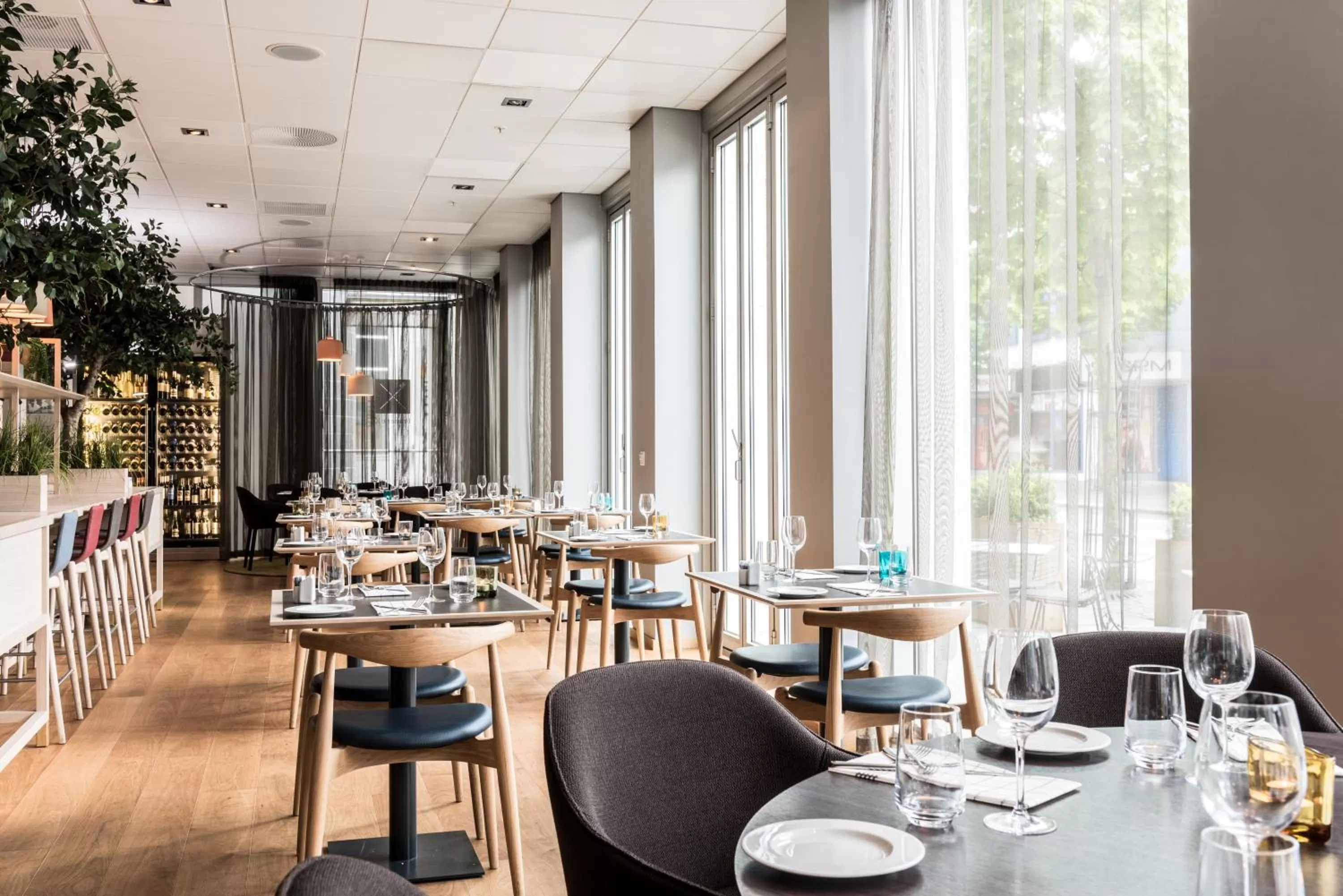 Restaurant/places to eat in Quality Hotel Residence