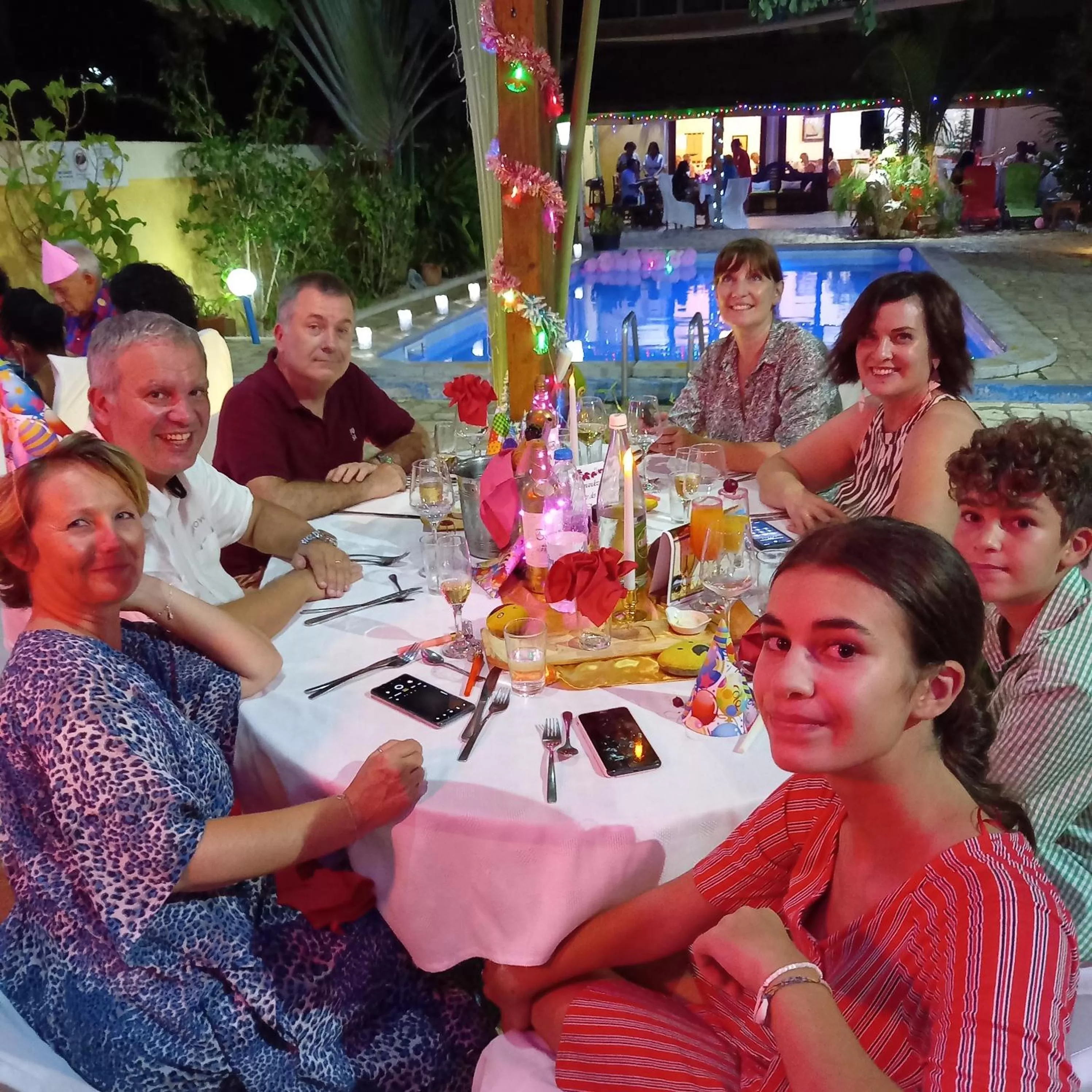 Restaurant/places to eat in Hôtel Restaurant Coco Lodge Majunga