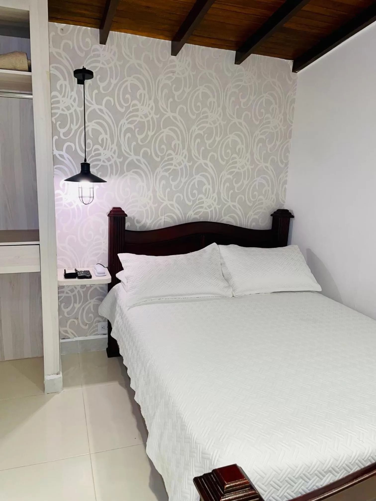 Bed in 3H HOTEL Av 70