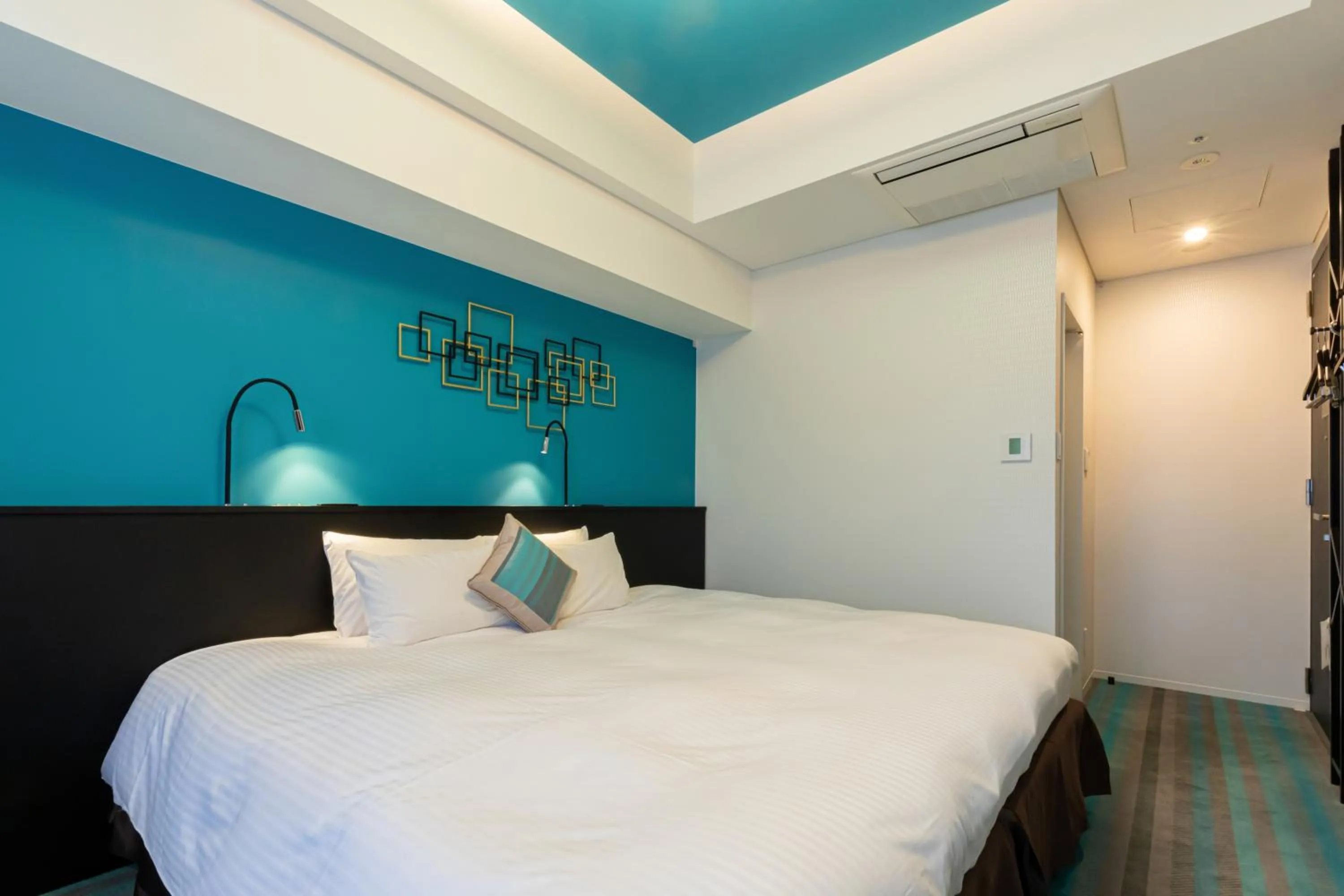 Bed in Hotel Dans Le Coeur Osaka Umeda