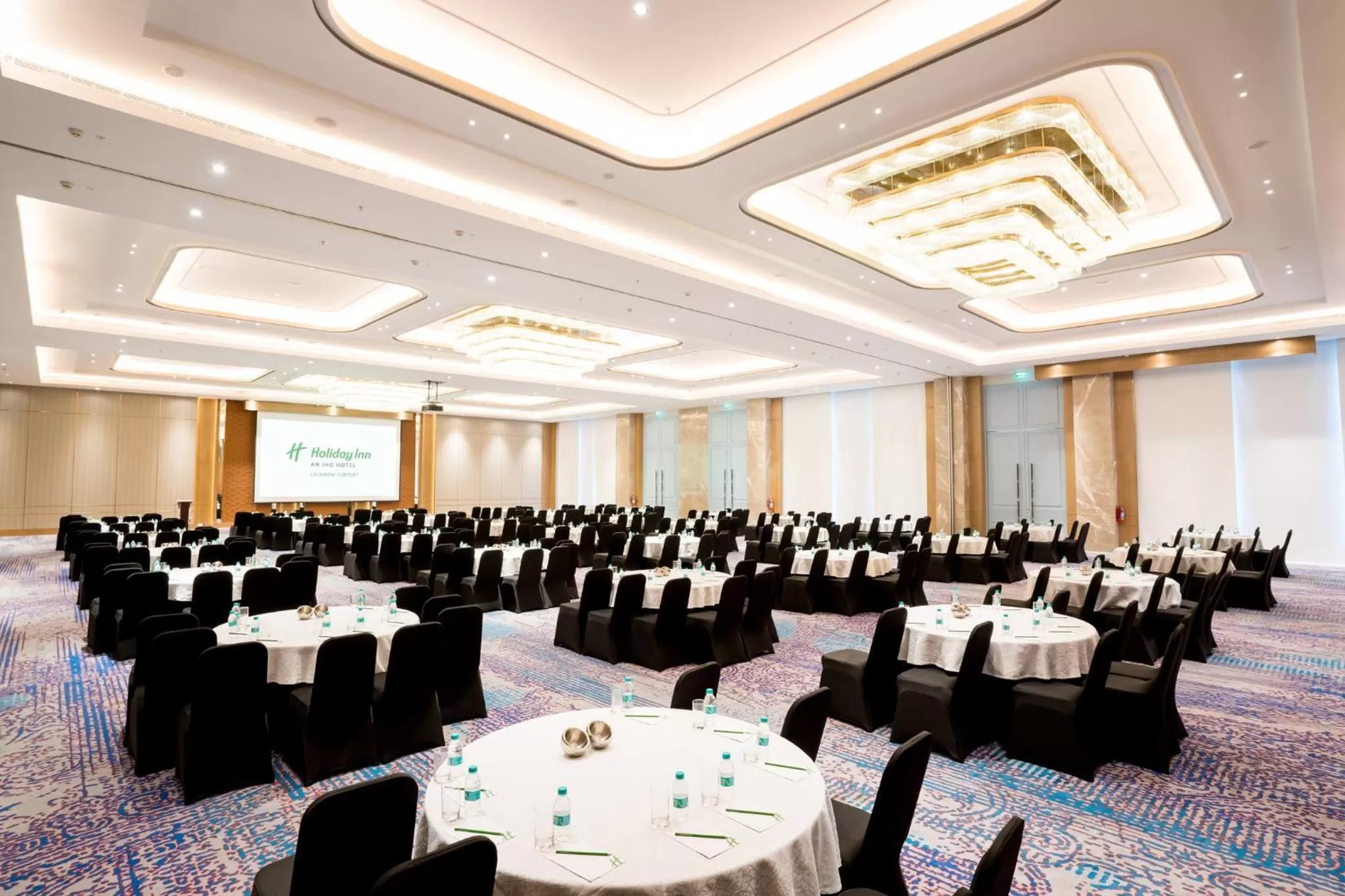 Banquet/Function facilities in Holiday Inn Lucknow Airport by IHG