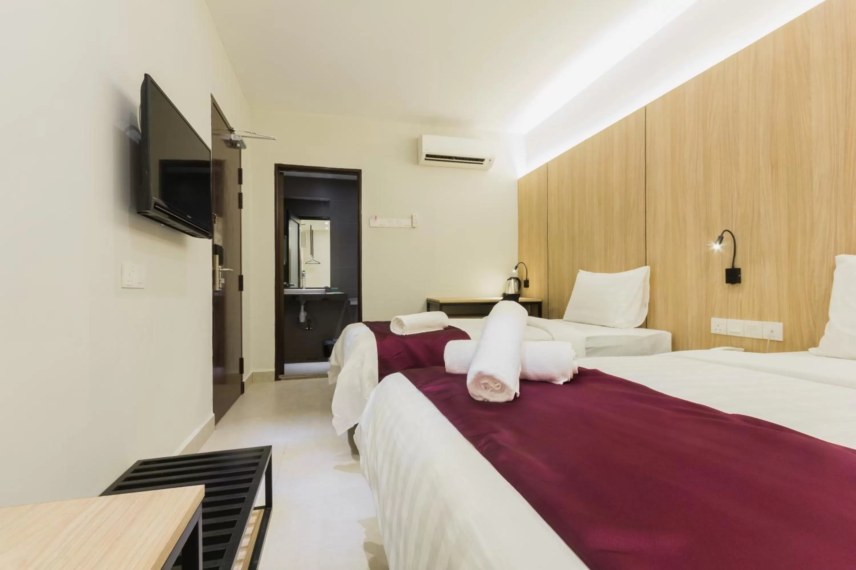 Photo of the whole room, Bed in GM Hotel Kuantan