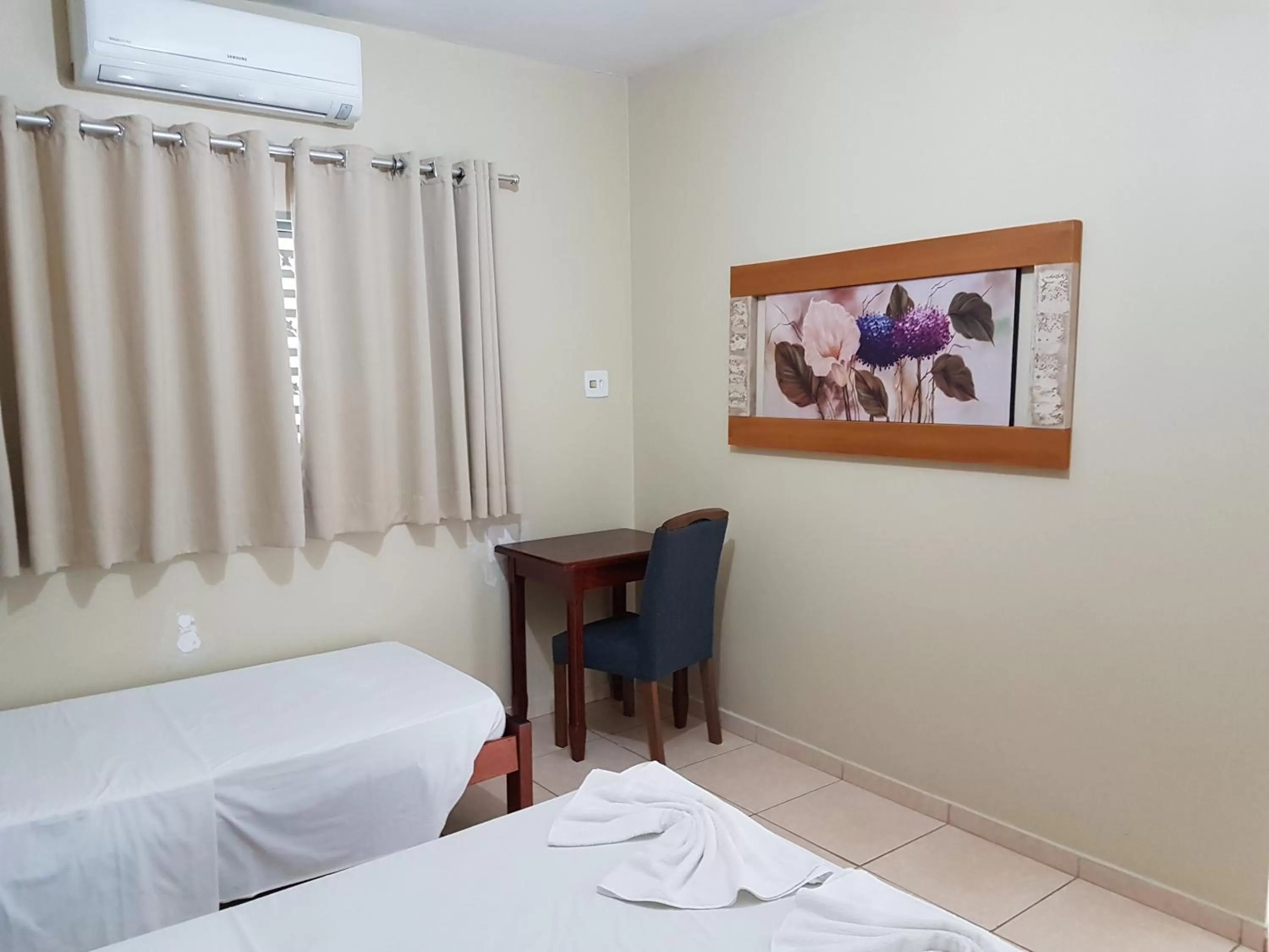 Bed in Hotel Barretos