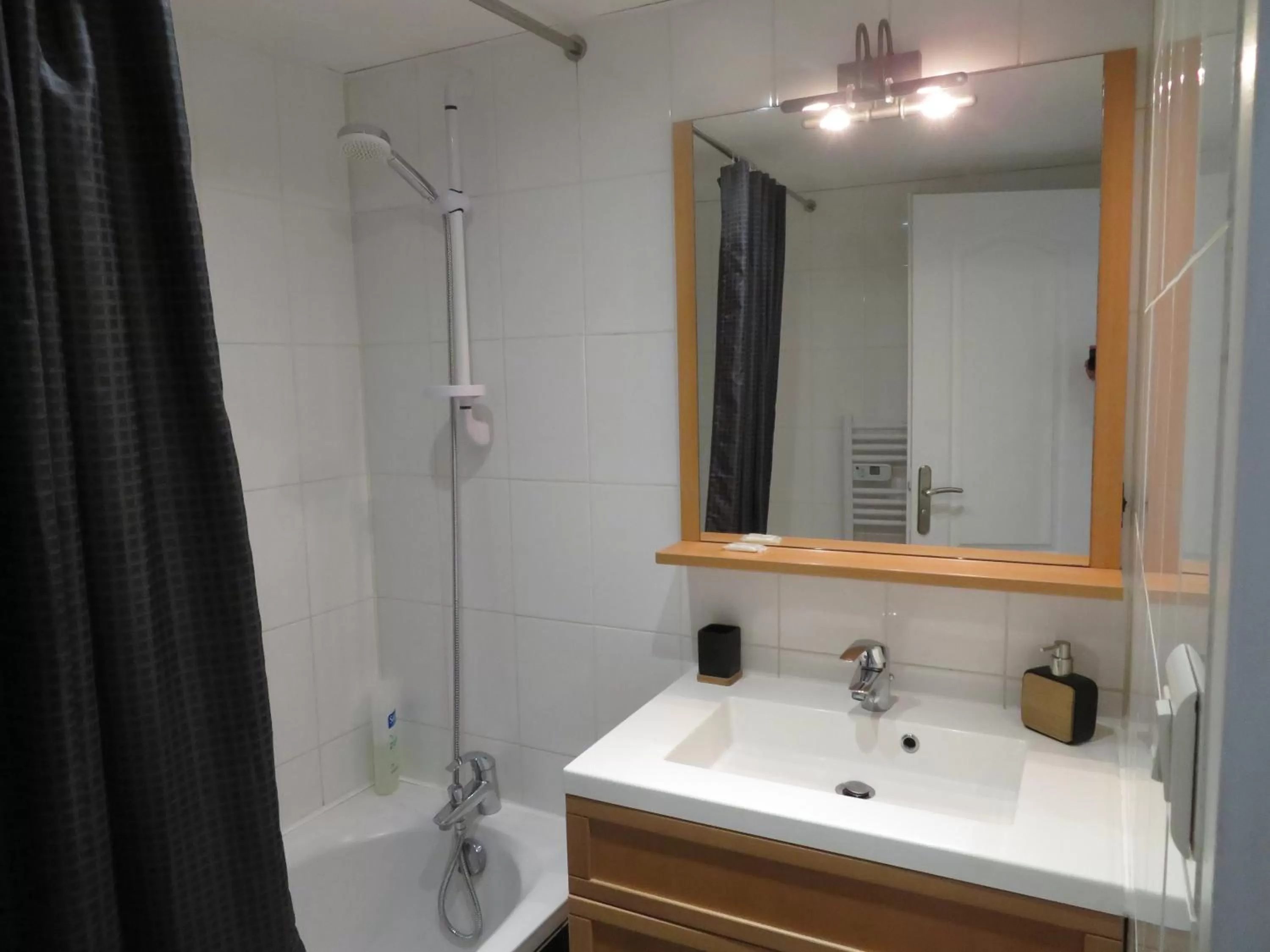 Bathroom in Chambre privé entre Lyon et St Etienne