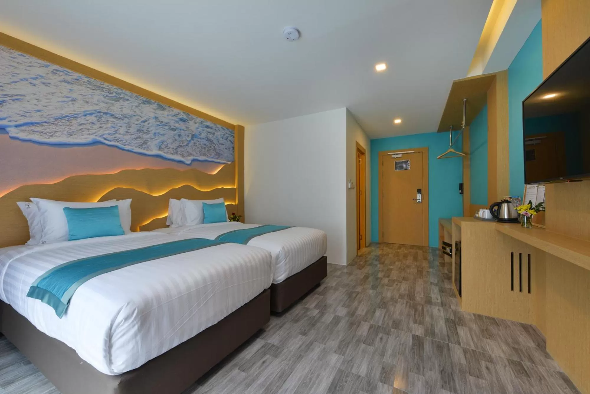 Photo of the whole room, Bed in T2 Ao Nang Krabi