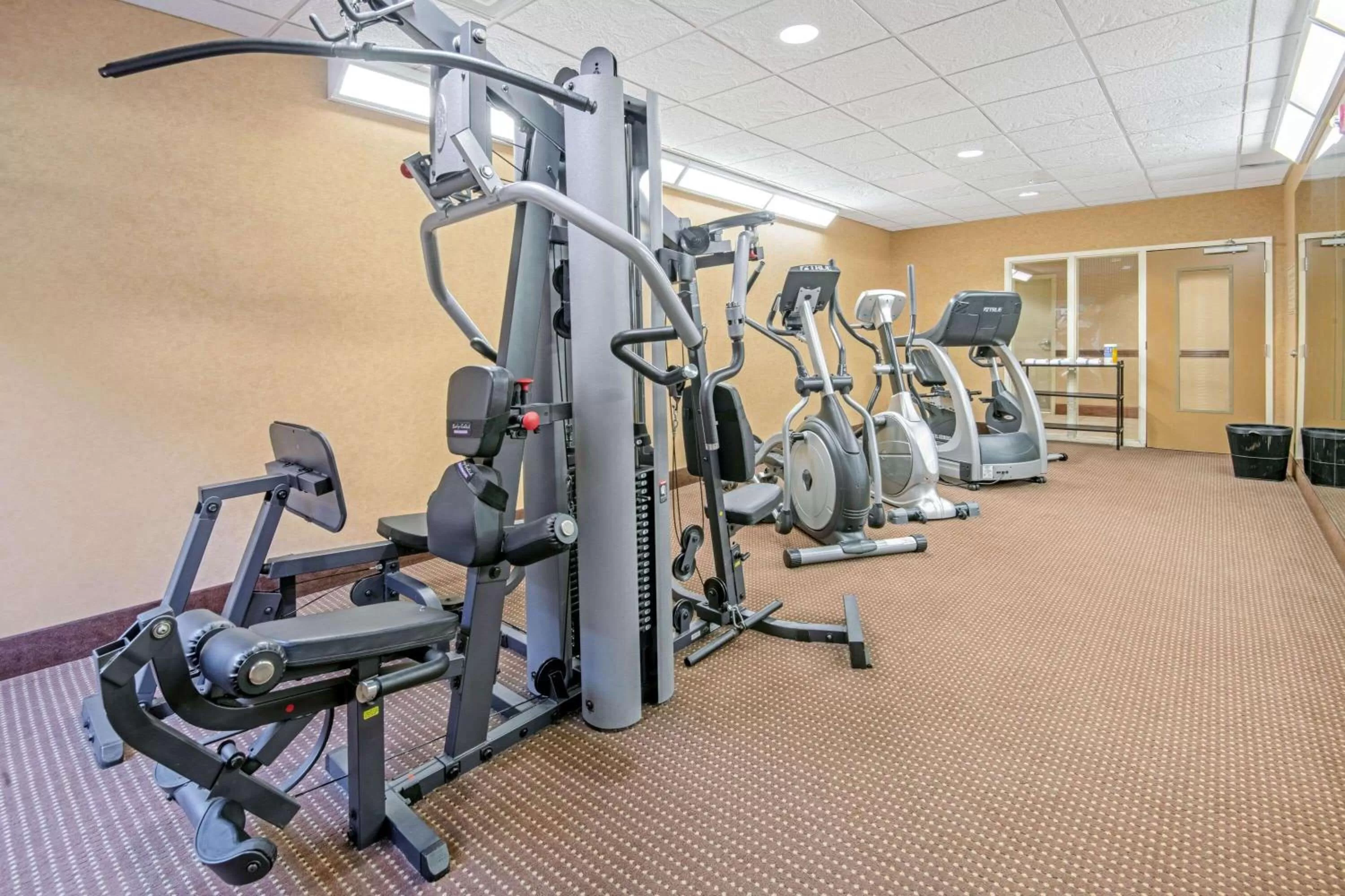 Fitness centre/facilities in La Quinta by Wyndham Lawton / Fort Sill