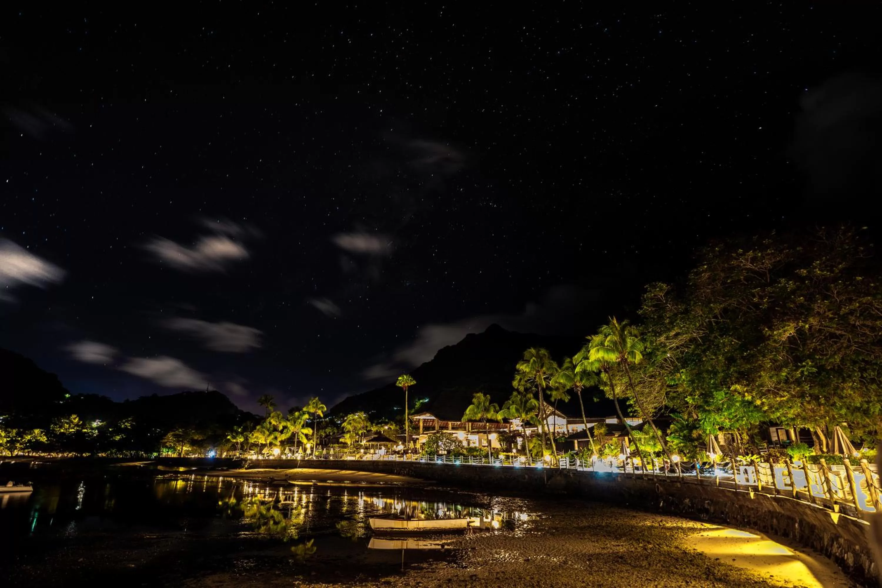 Sea view in Fisherman's Cove Resort - closed for complete renovation - Visit our sister property STORY Seychelles for your stay