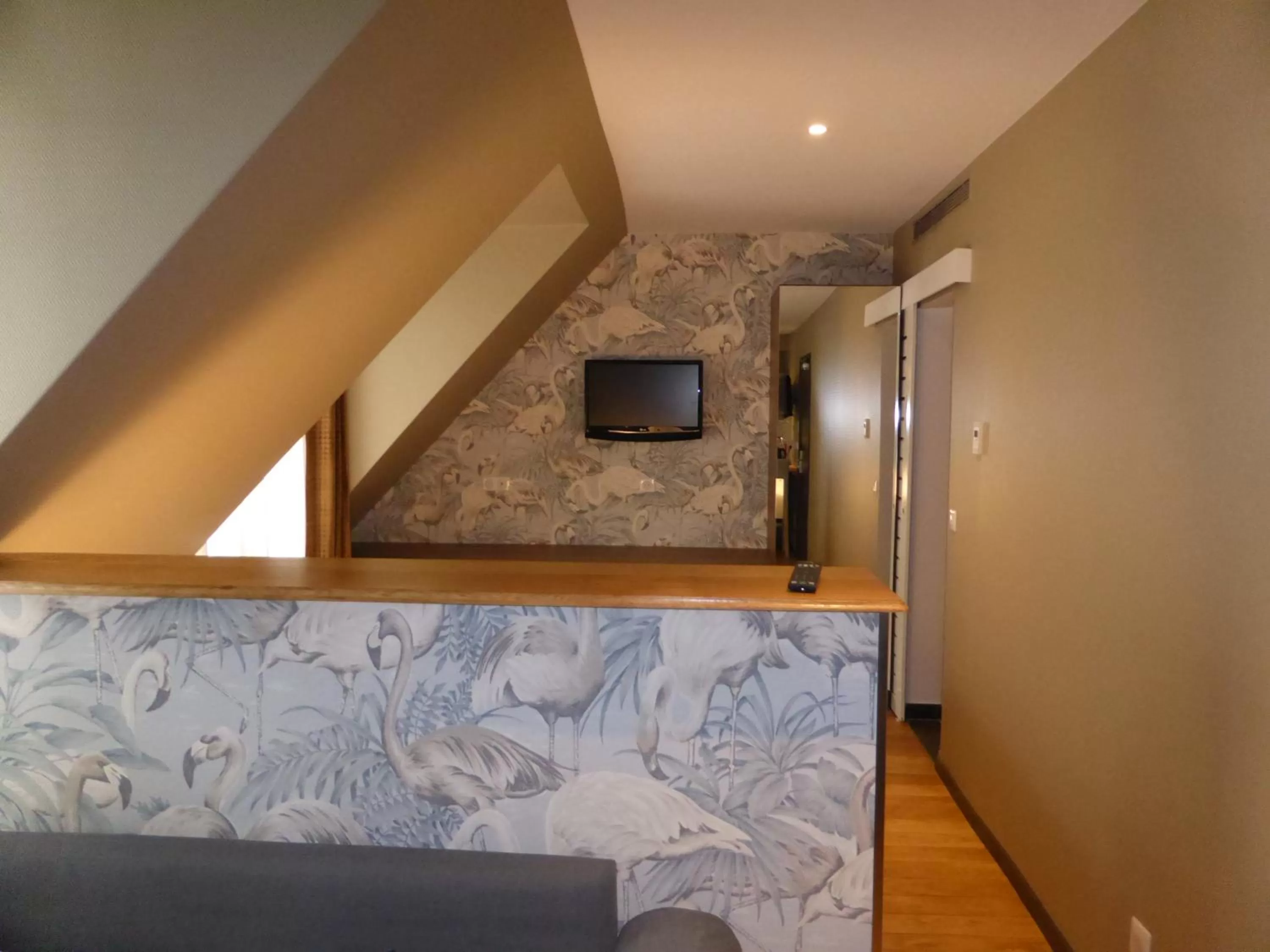 Day in Excelsior Batignolles