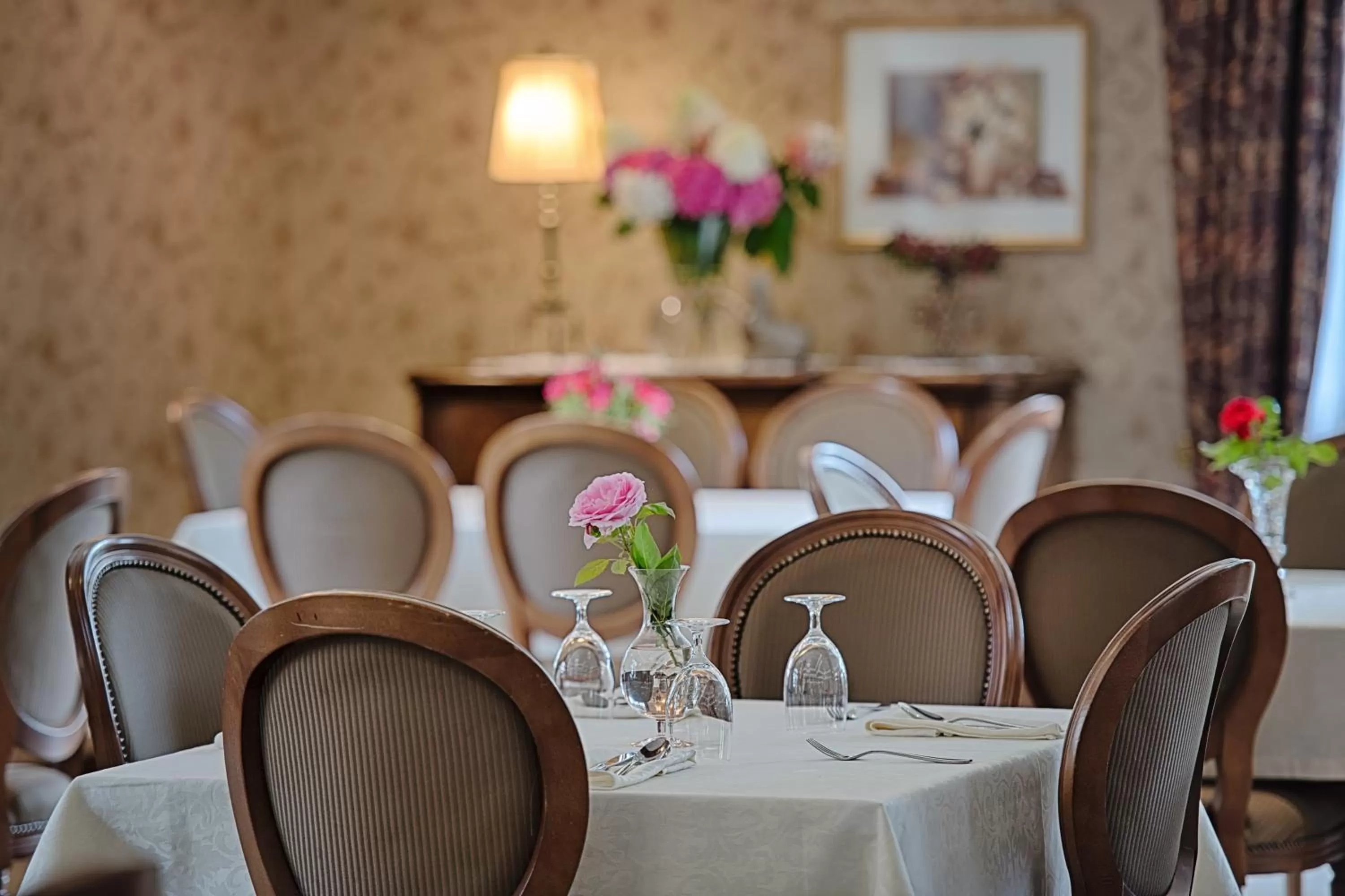 Restaurant/places to eat in ForRest Hotel & Restaurant