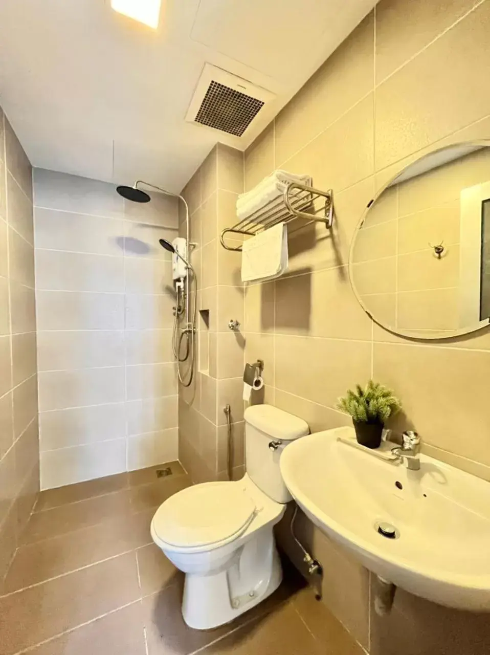 Standard Double Room in Worldview Grand Hotel Standard Double Room in Worldview Grand Hotel