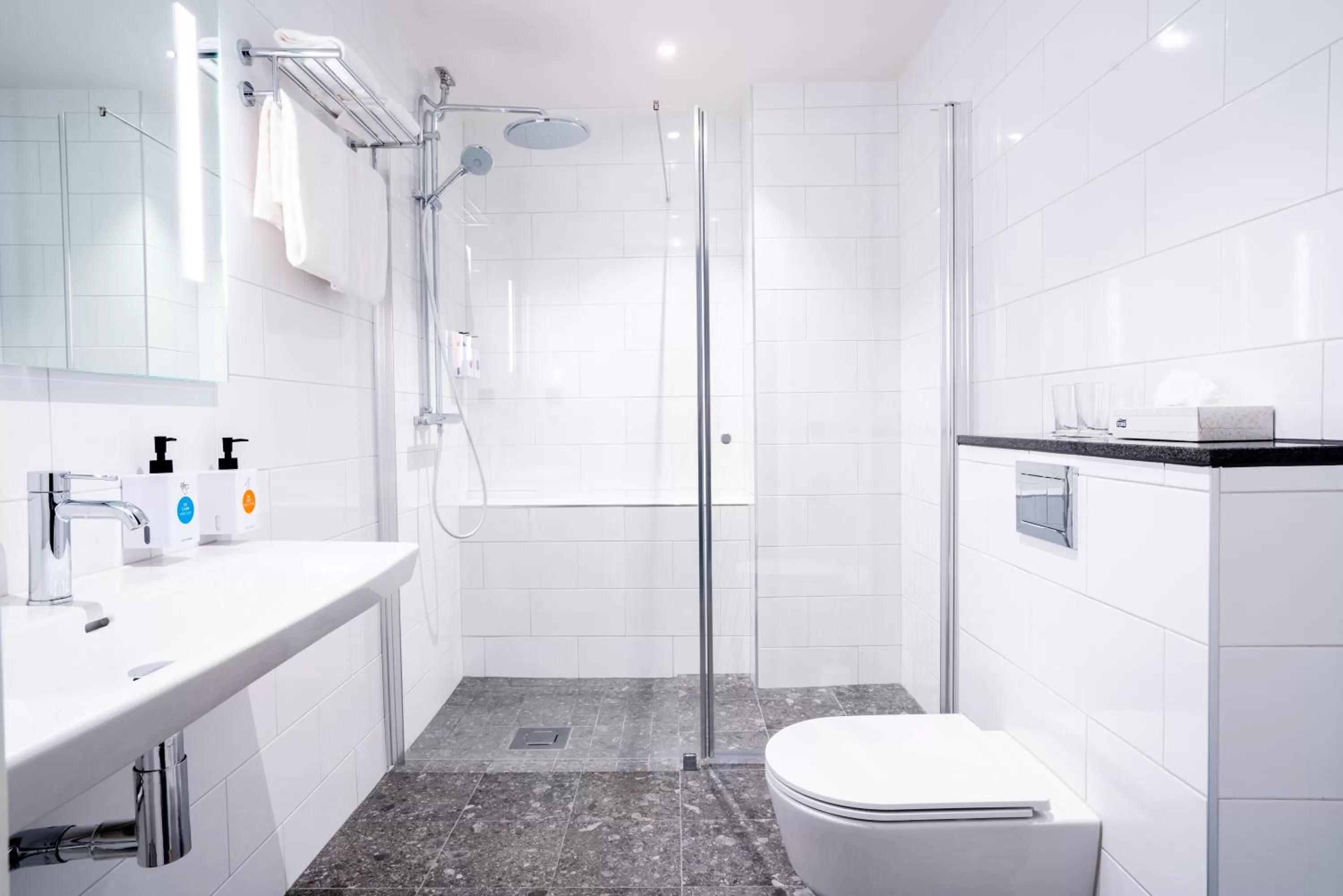 Shower in Quality Hotel Park Södertälje City