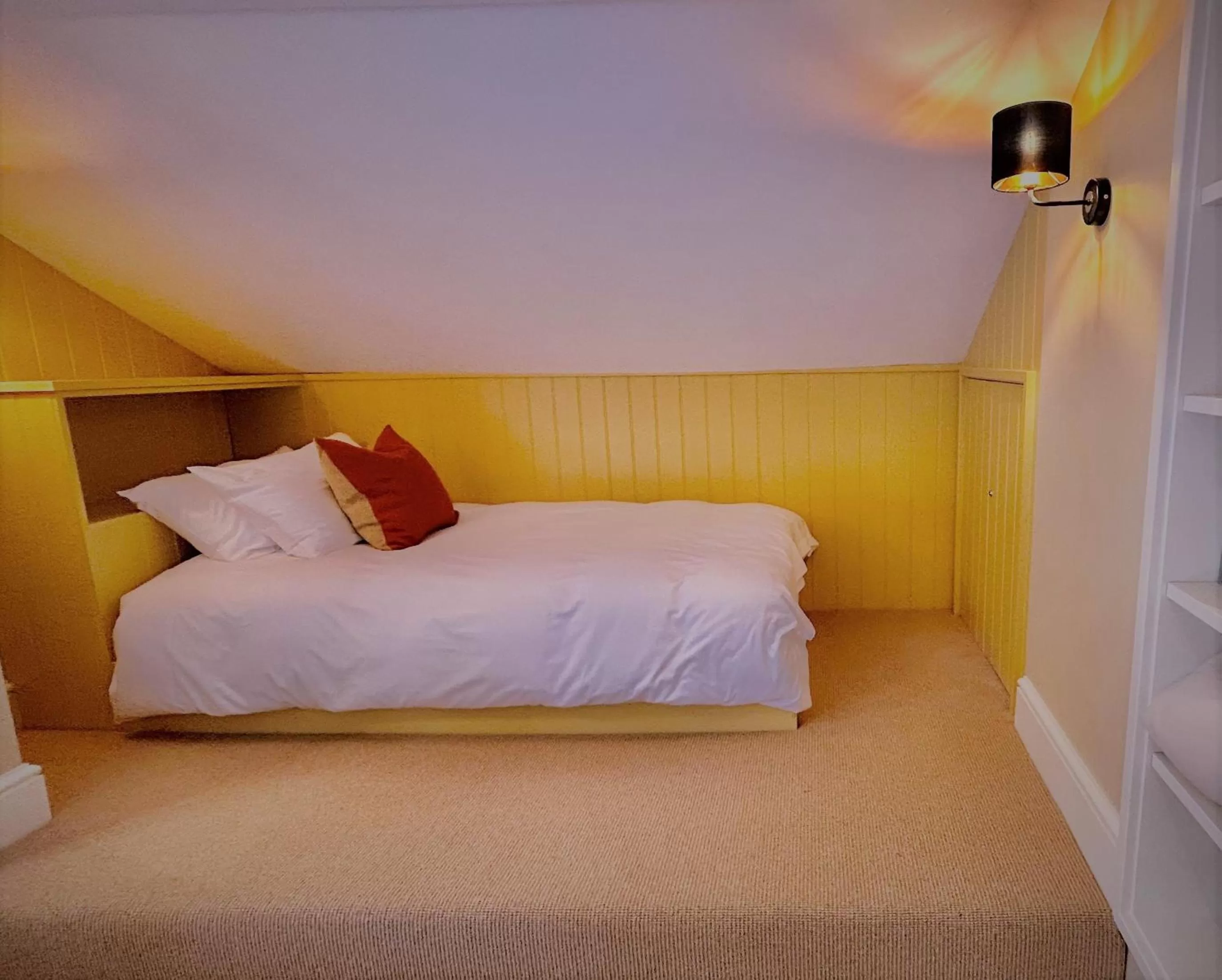 Bedroom, Bed in The Kings Head