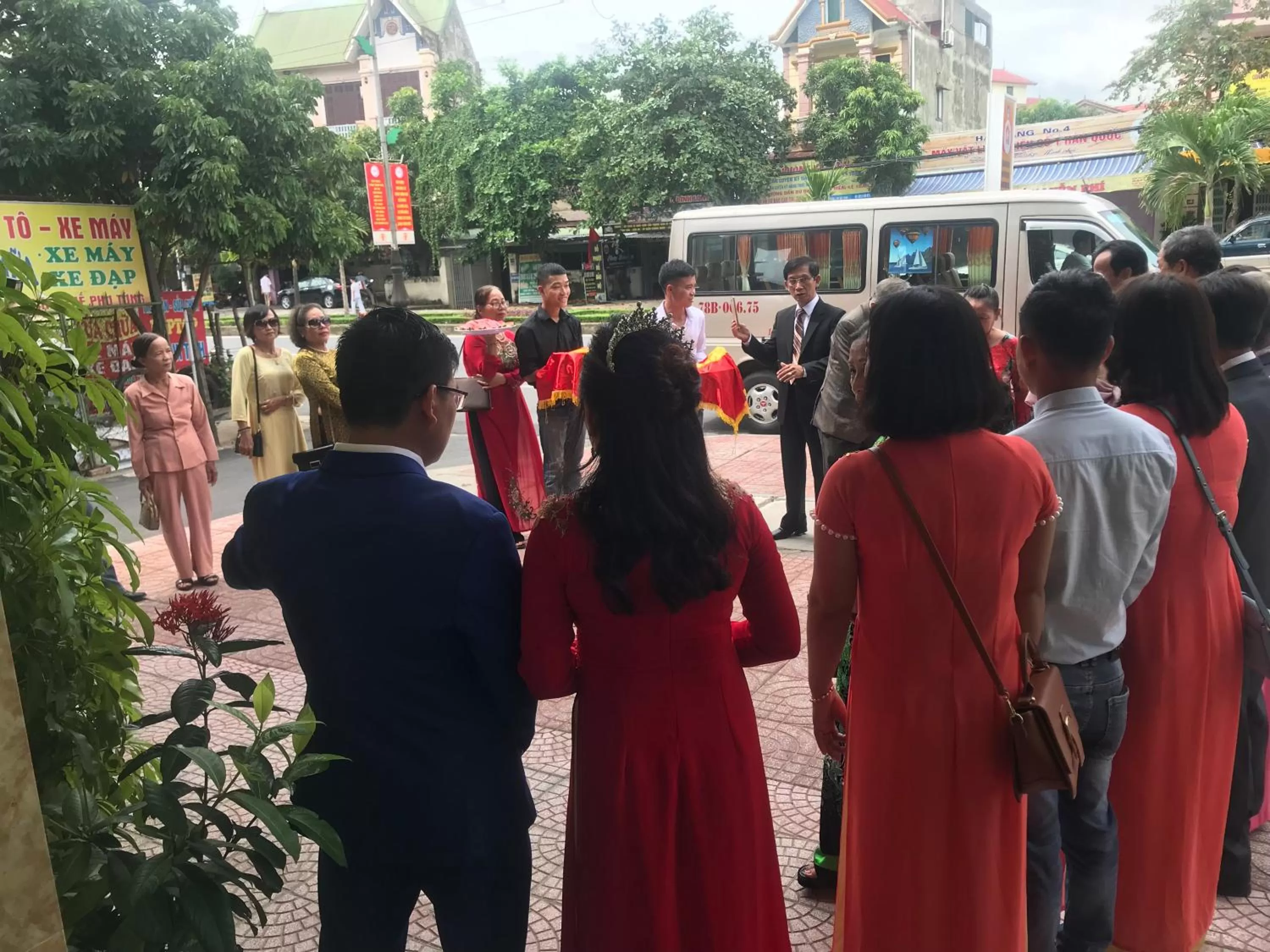 group of guests in Thanh Binh Hotel