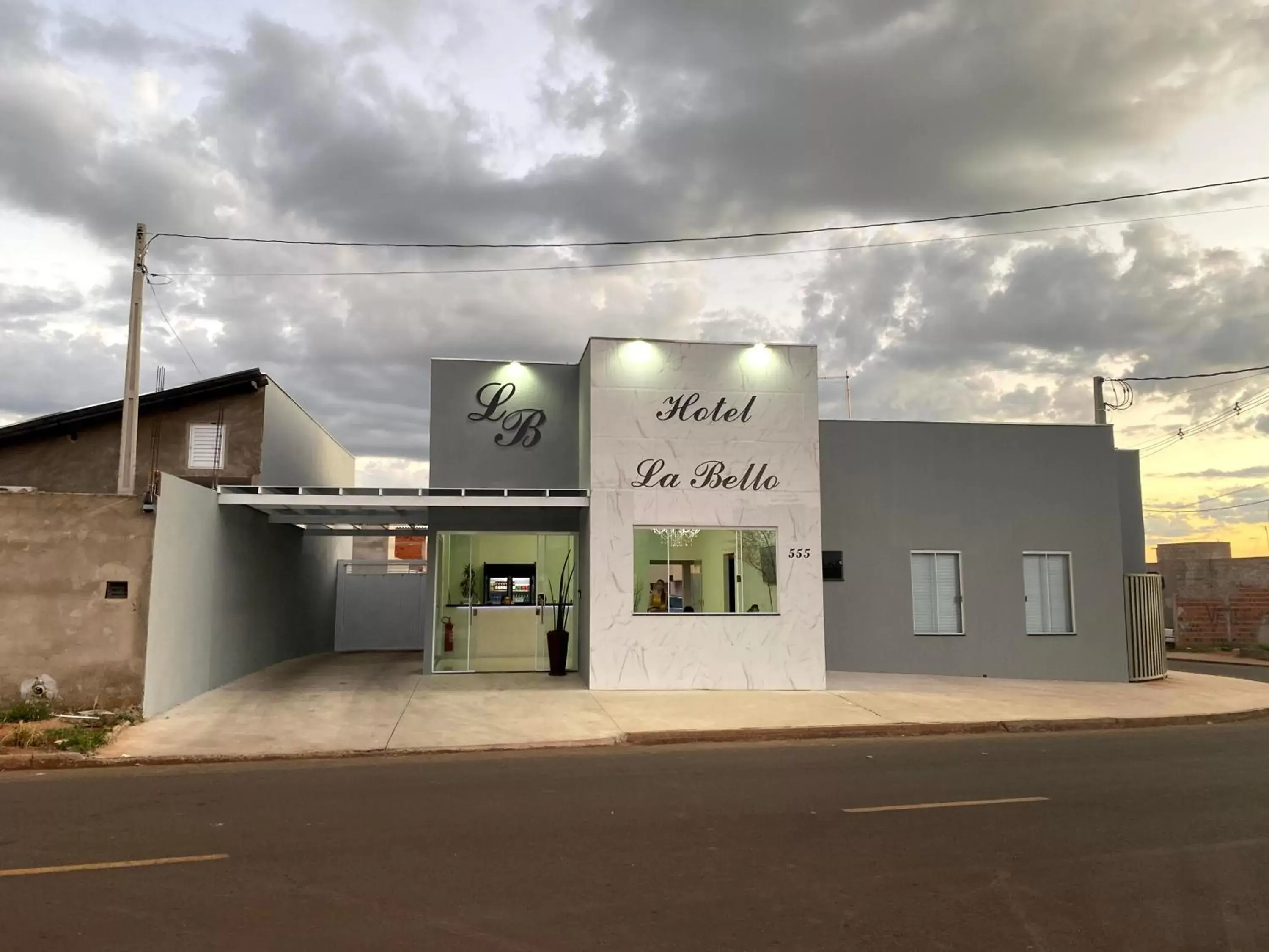 Facade/entrance, Property Building in Hotel La Bello Facade/entrance, Property Building in Hotel La Bello