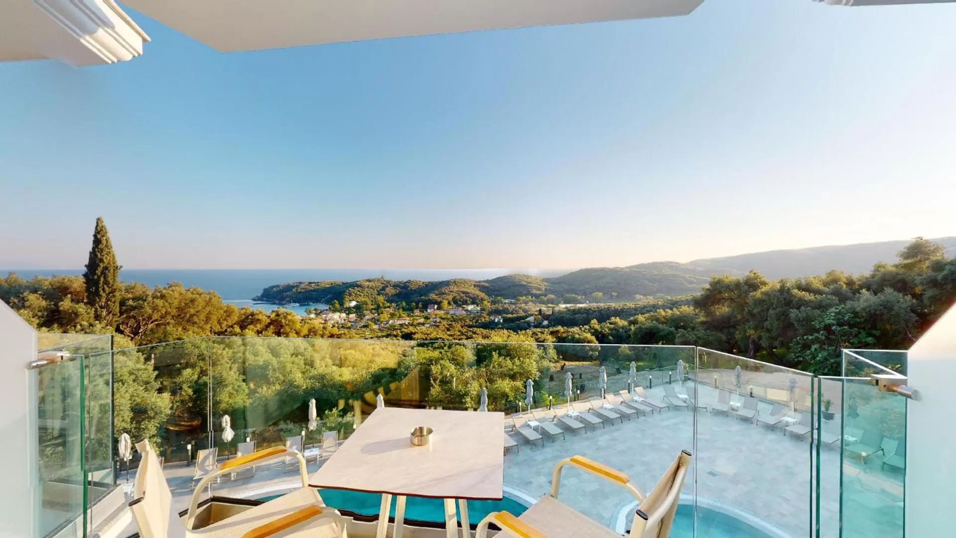 Balcony/Terrace, Pool View in Golden Lion Parga