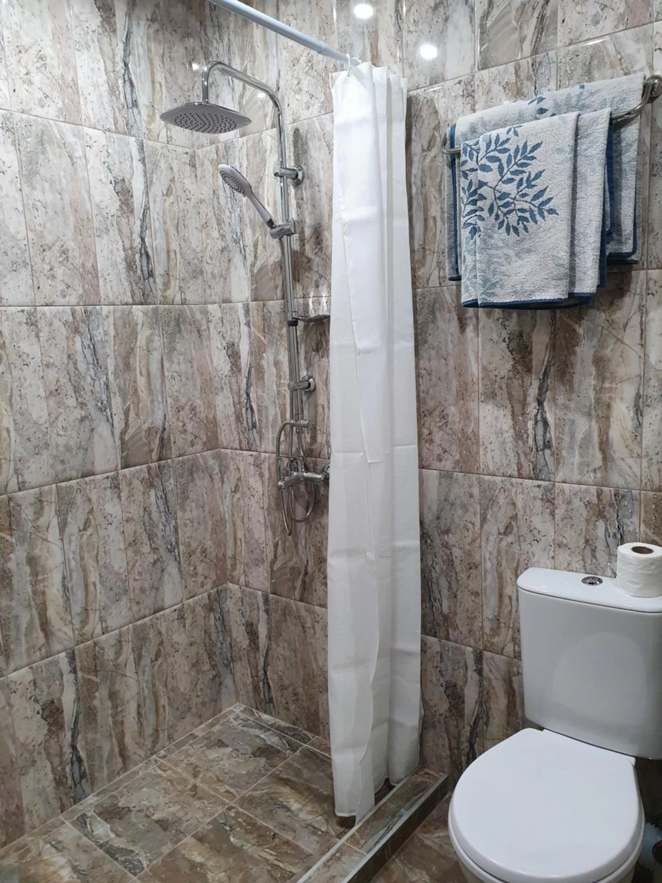 Family Hotel Lazuren Briag