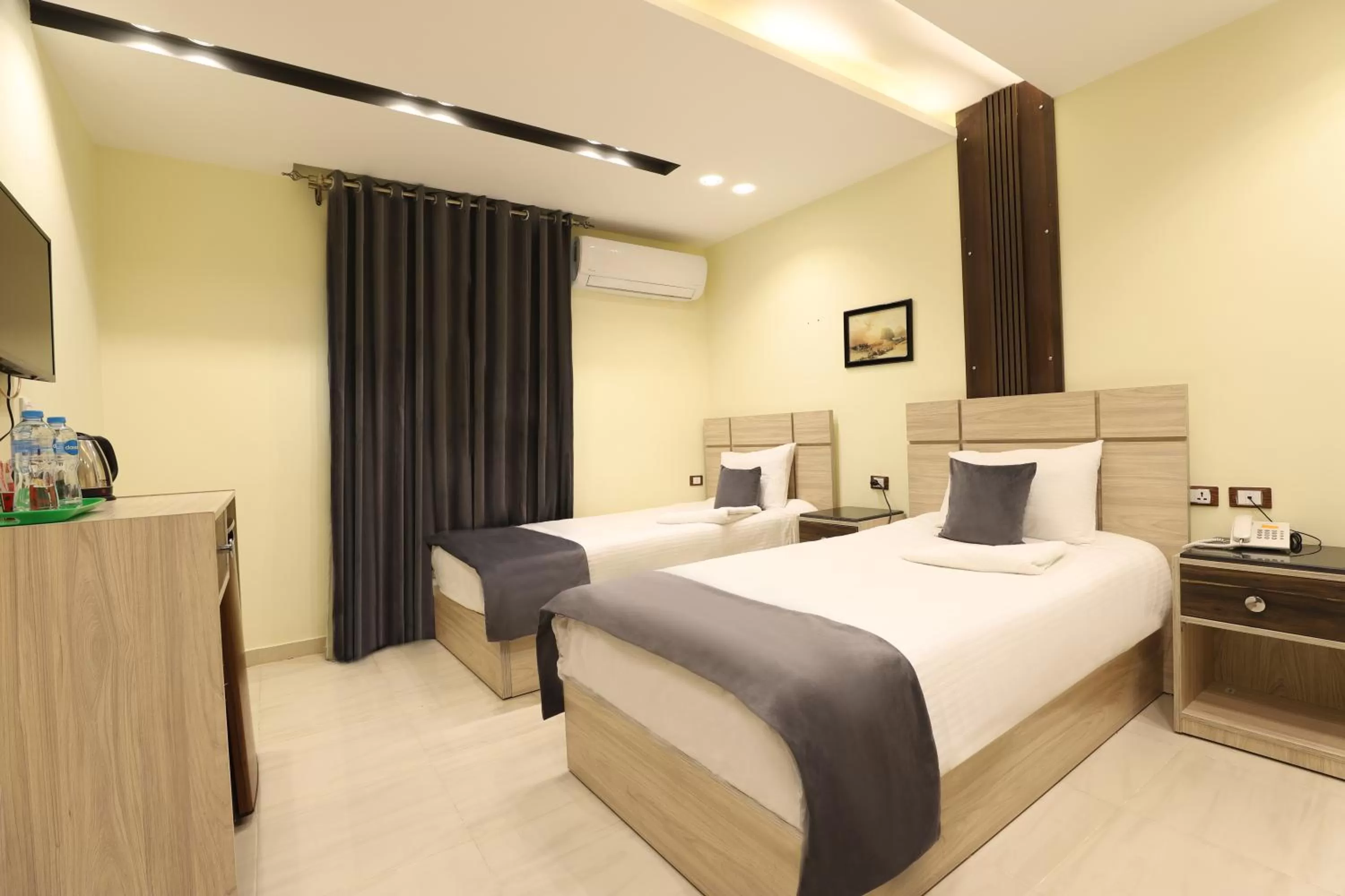 Bed in Brothers Pyramids View Hotel