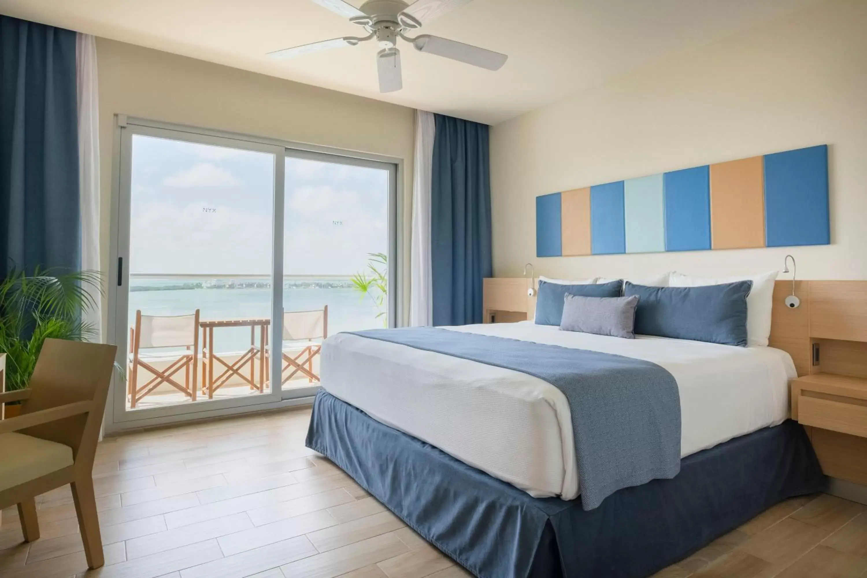 Sunset Suite in Hotel NYX Cancun Sunset Suite in Hotel NYX Cancun