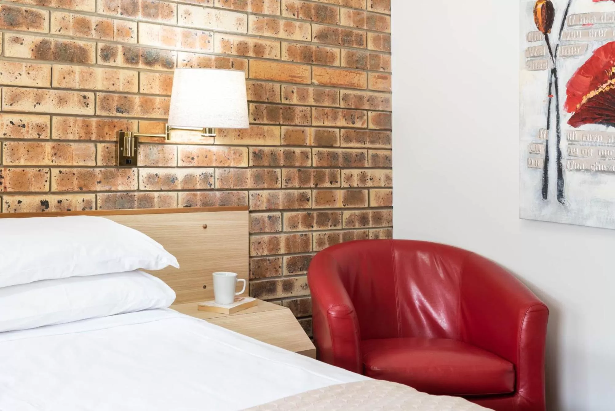 Bed in Longreach Motor Inn