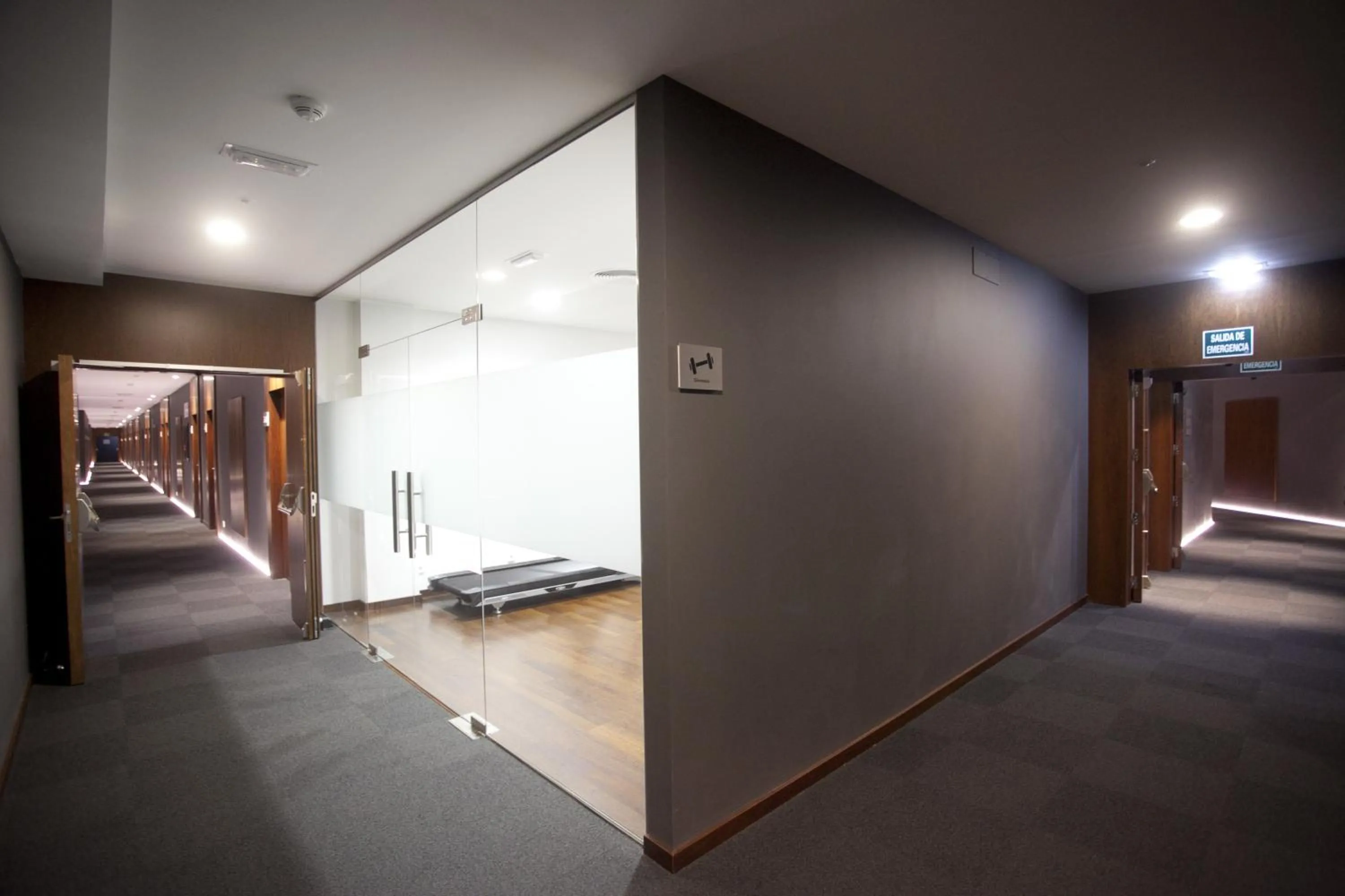 Area and facilities, Bed in Hotel Carris Marineda