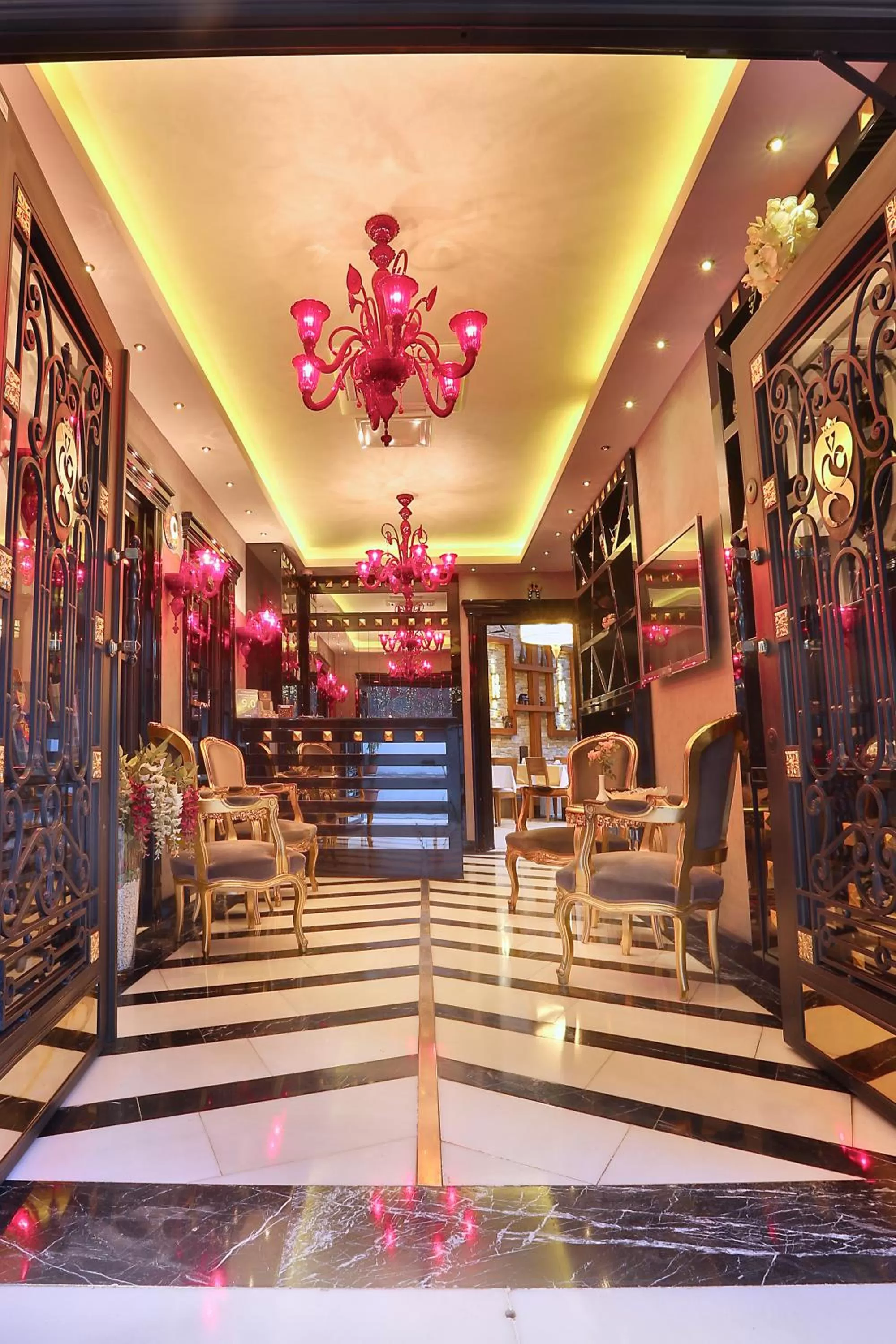 Lobby or reception in The Million Stone Hotel - Special Category