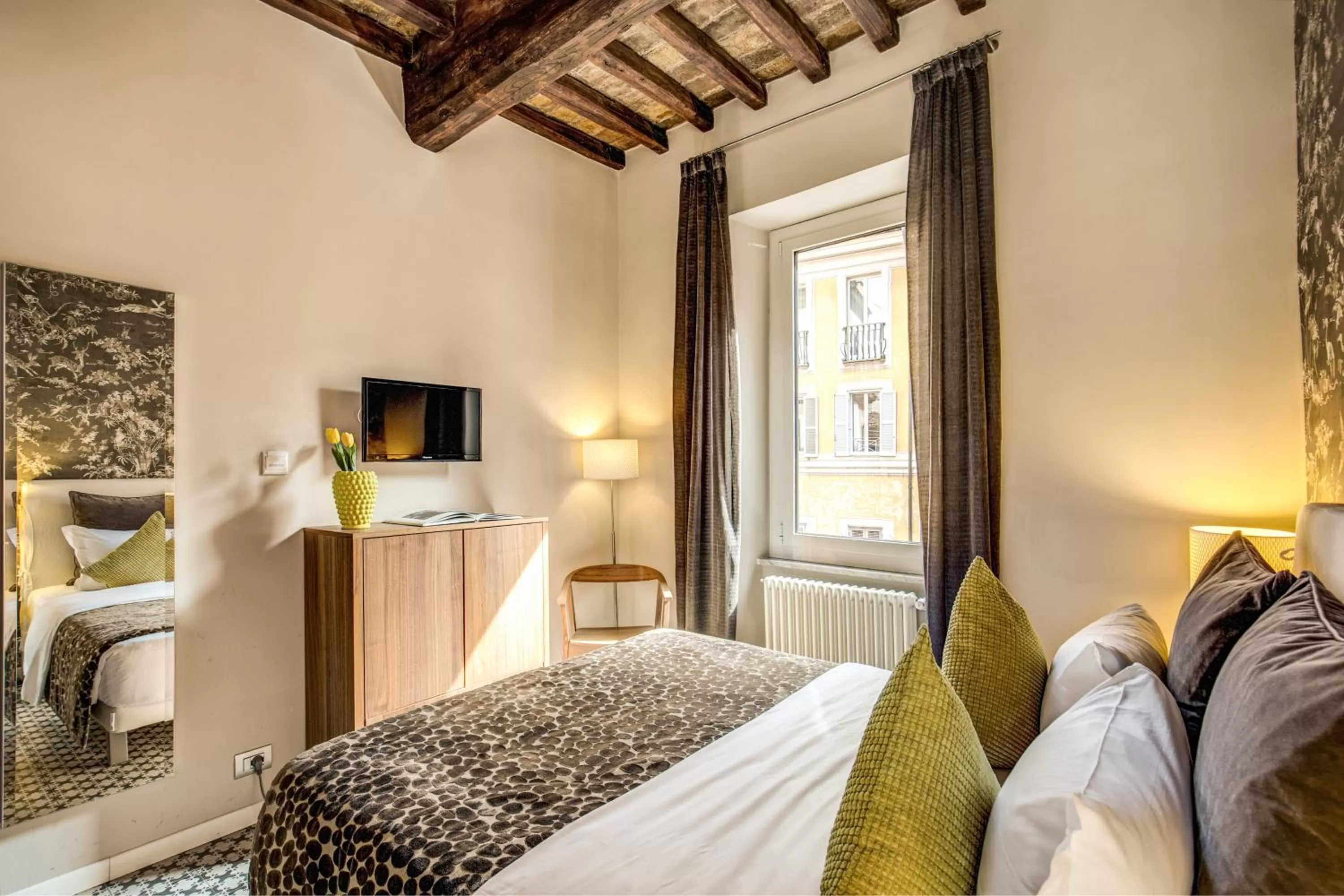 Bed in Trevi Beau Boutique Hotel