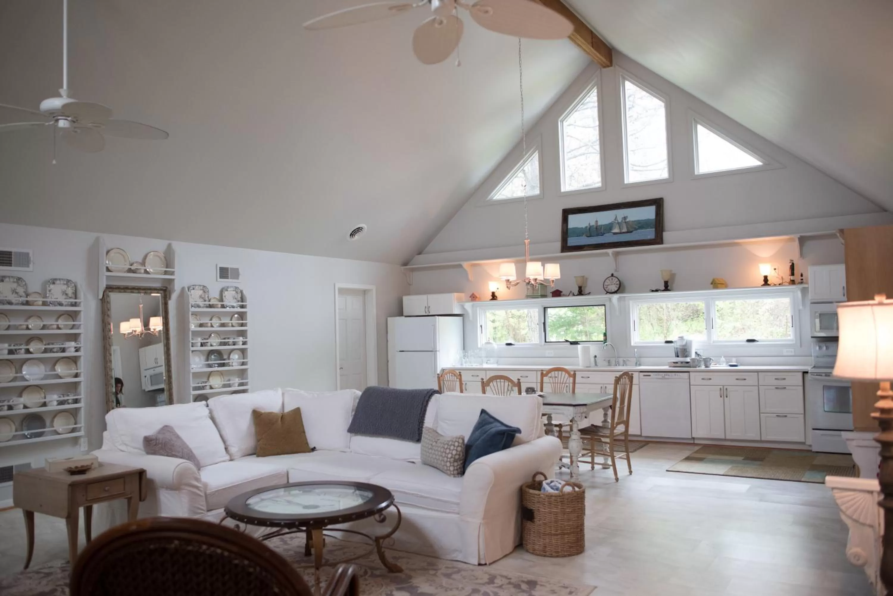 Living room in The Inn at White Oak