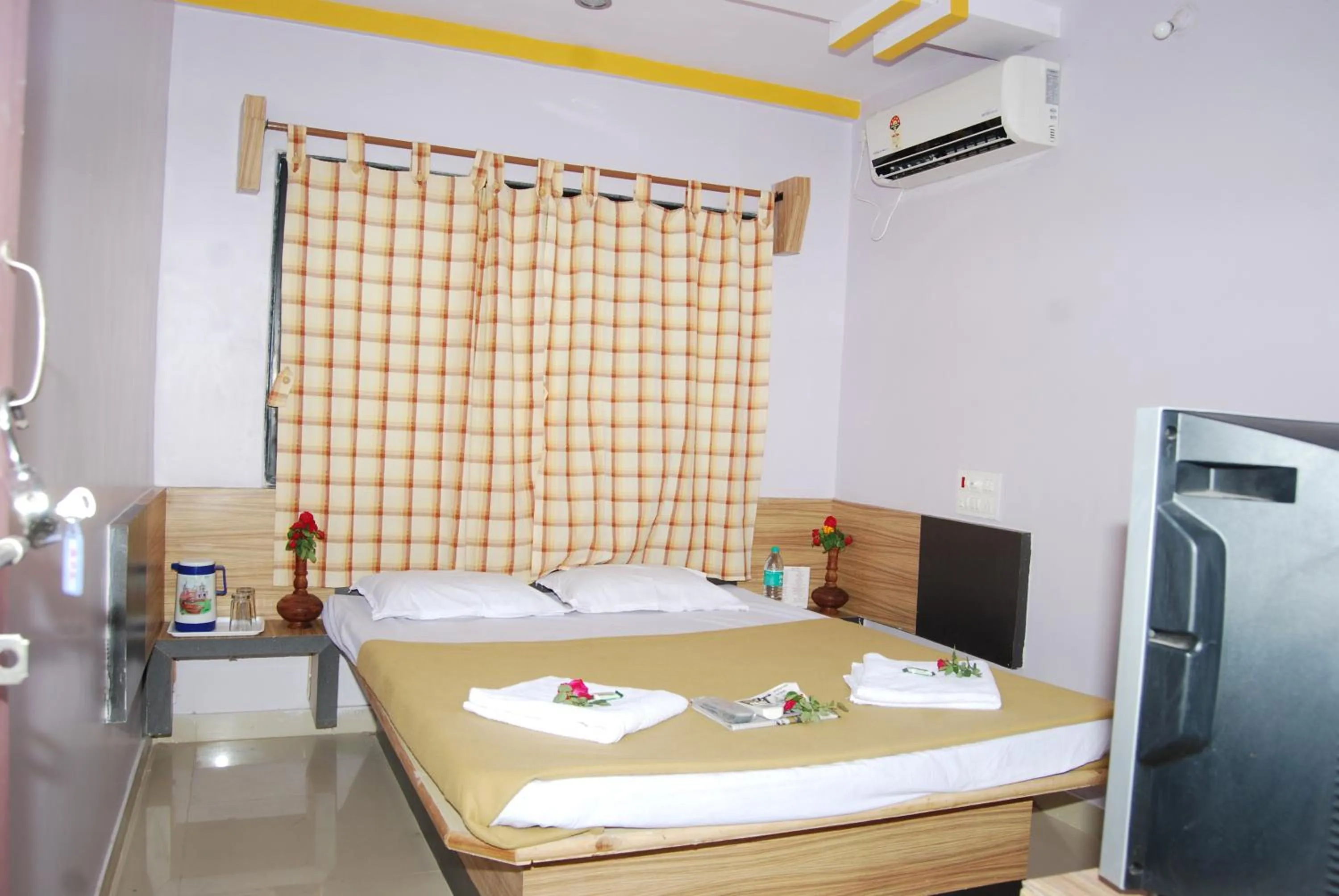 Photo of the whole room, Bed in Hotel Utsav