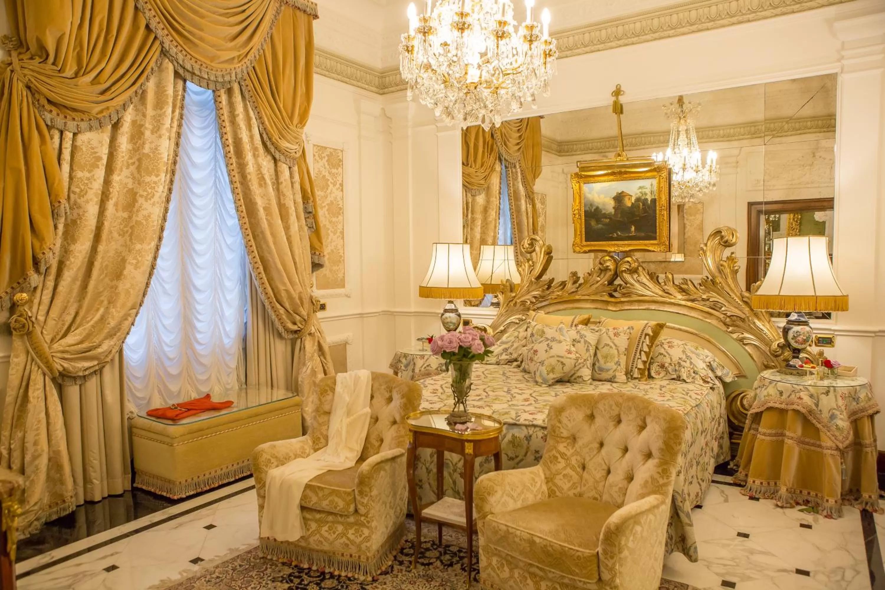 Photo of the whole room in Grand Hotel Majestic gia' Baglioni
