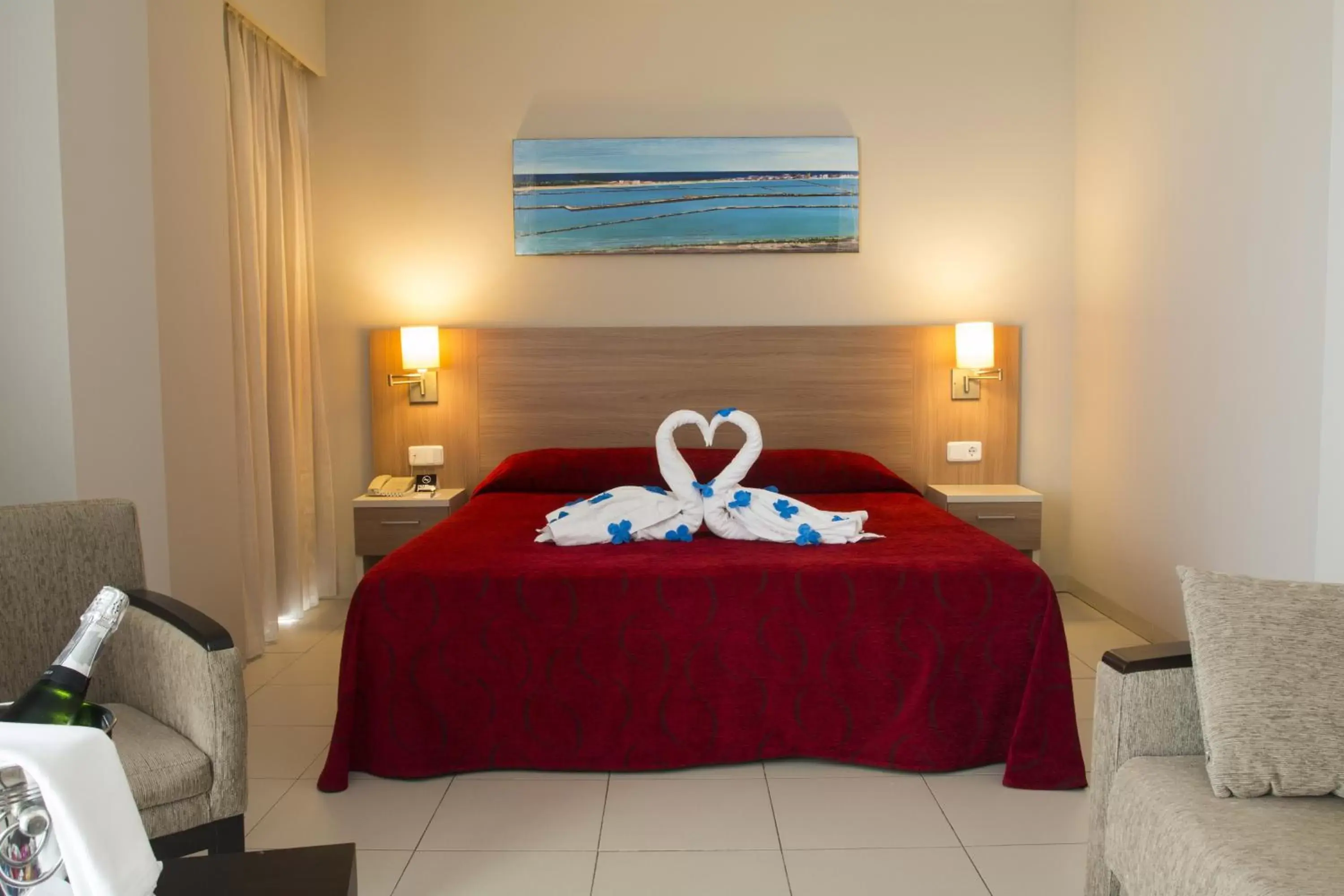 Junior Suite in Hotel Lodomar Spa & Talasoterapia Junior Suite in Hotel Lodomar Spa & Talasoterapia