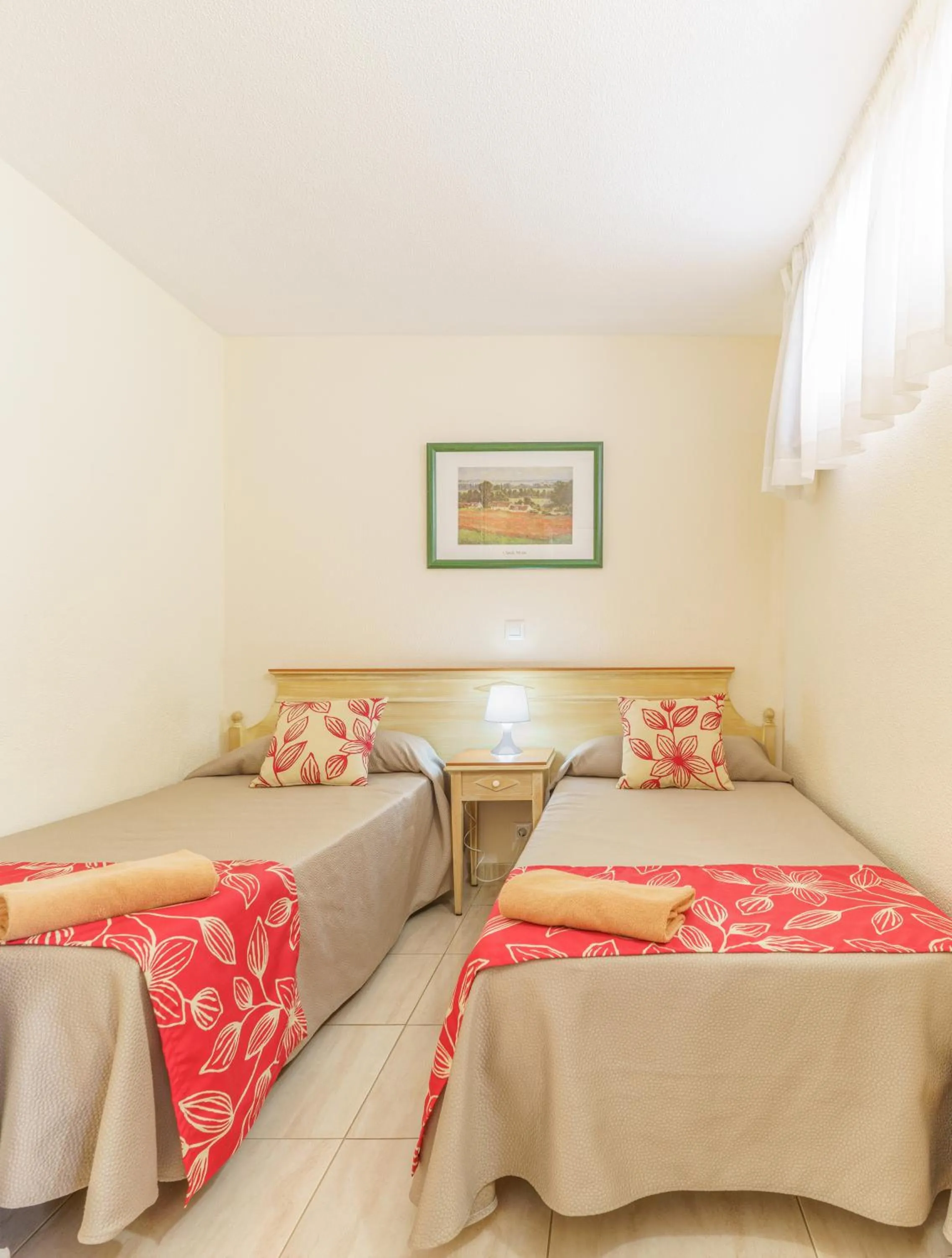 Bedroom, Bed in Apartamentos las Góndolas