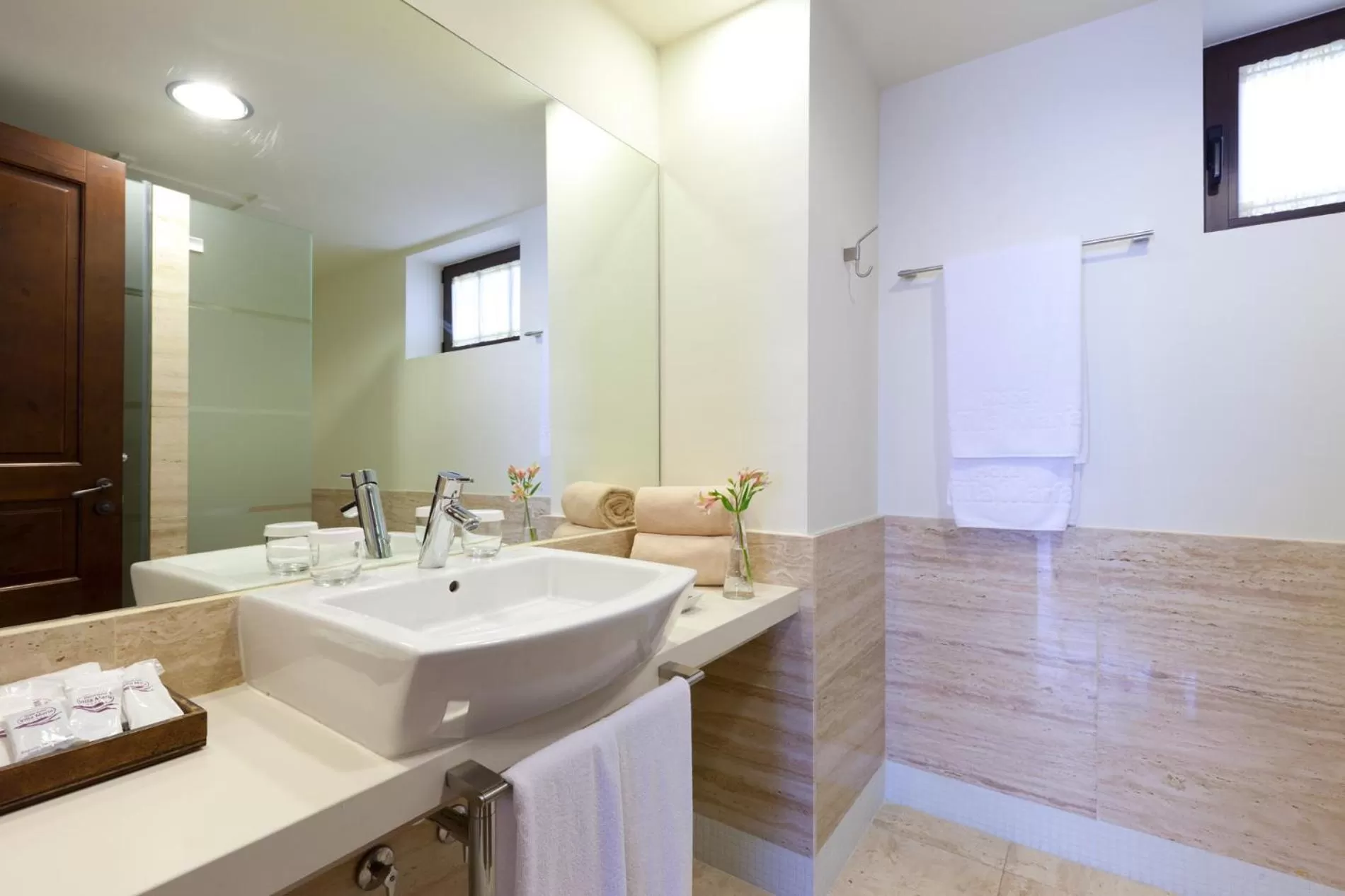 Bathroom in Hotel Suite Villa Maria