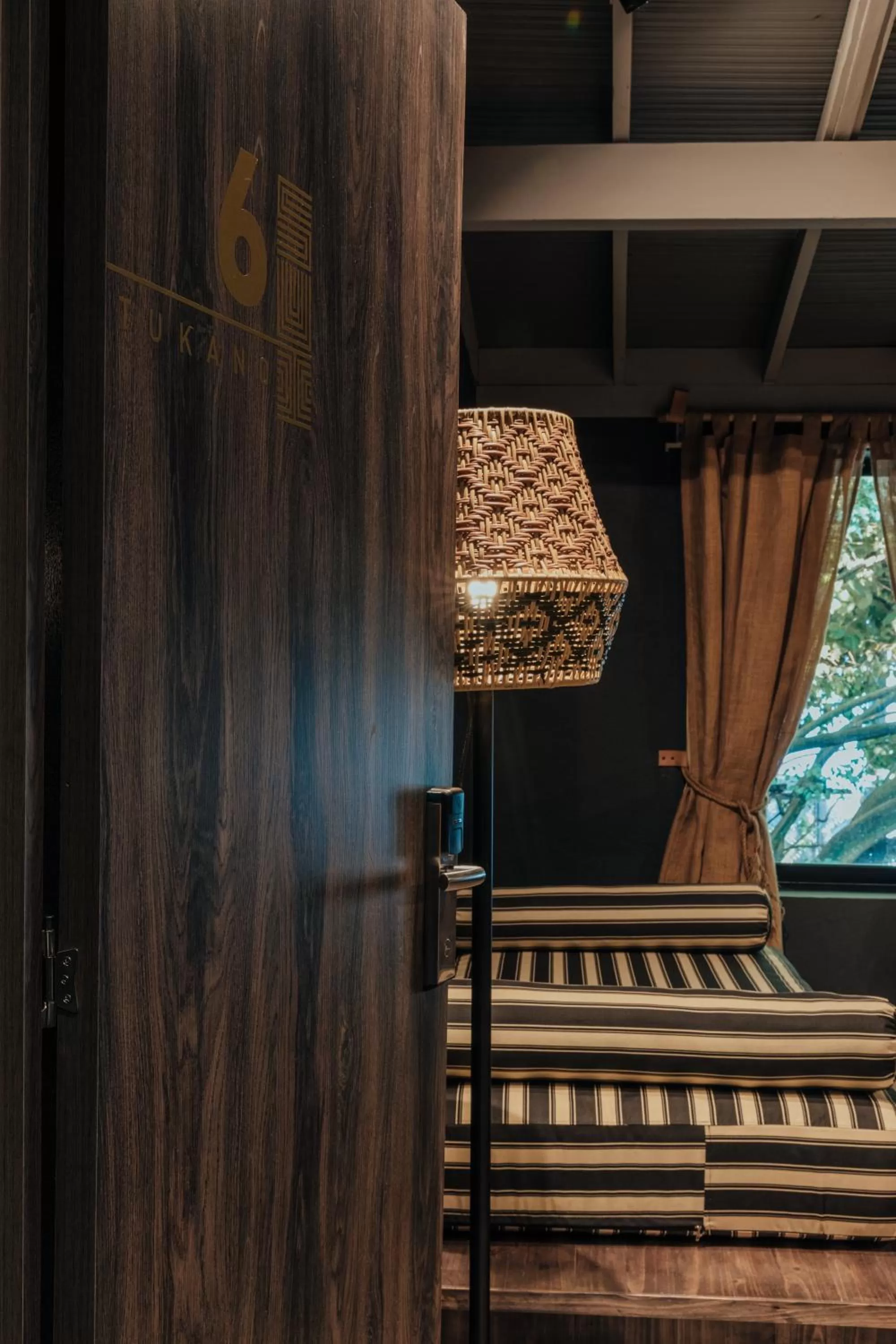 Decorative detail in Sui Posada Boutique