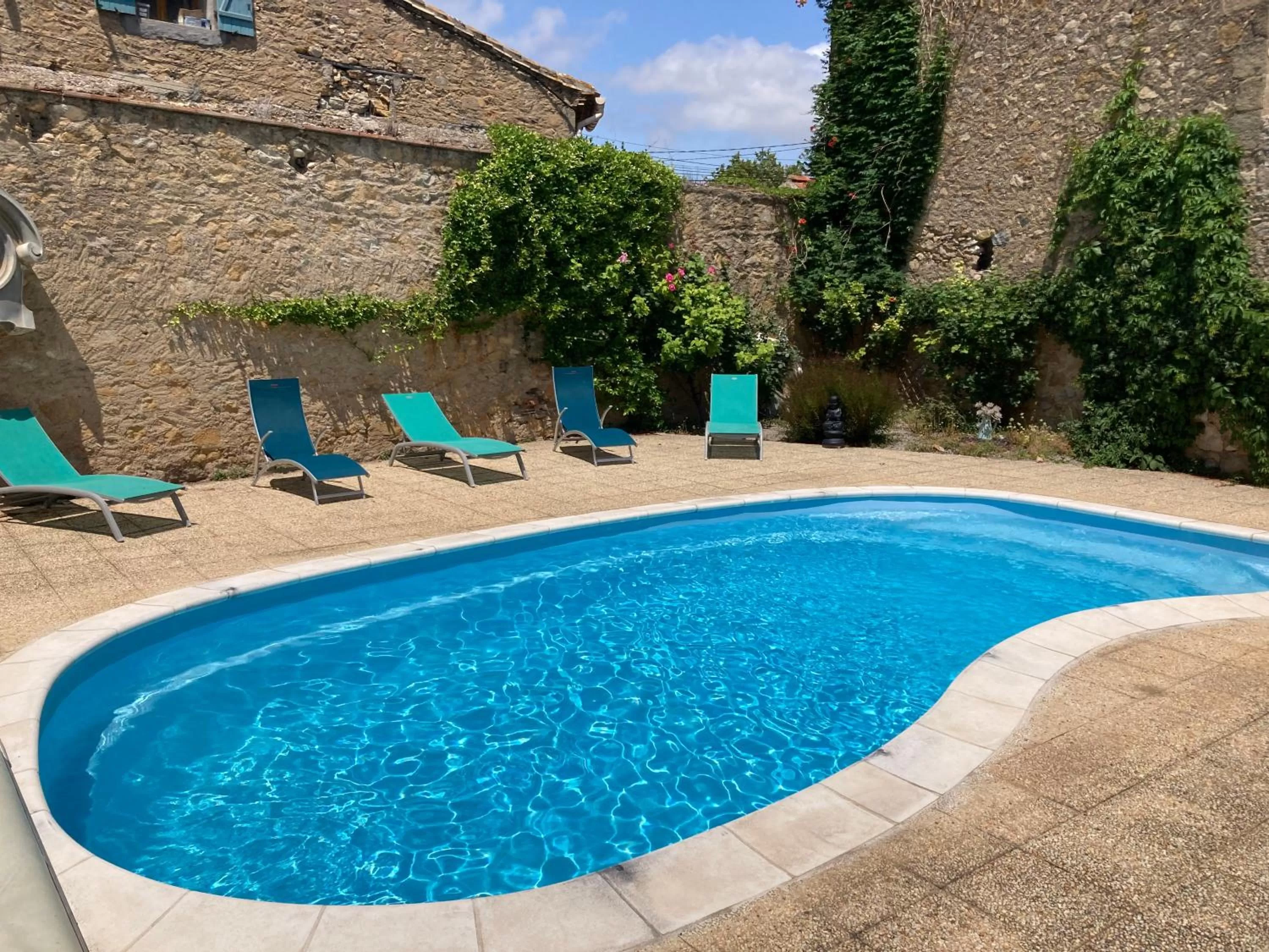 Swimming pool in La Villa Celine