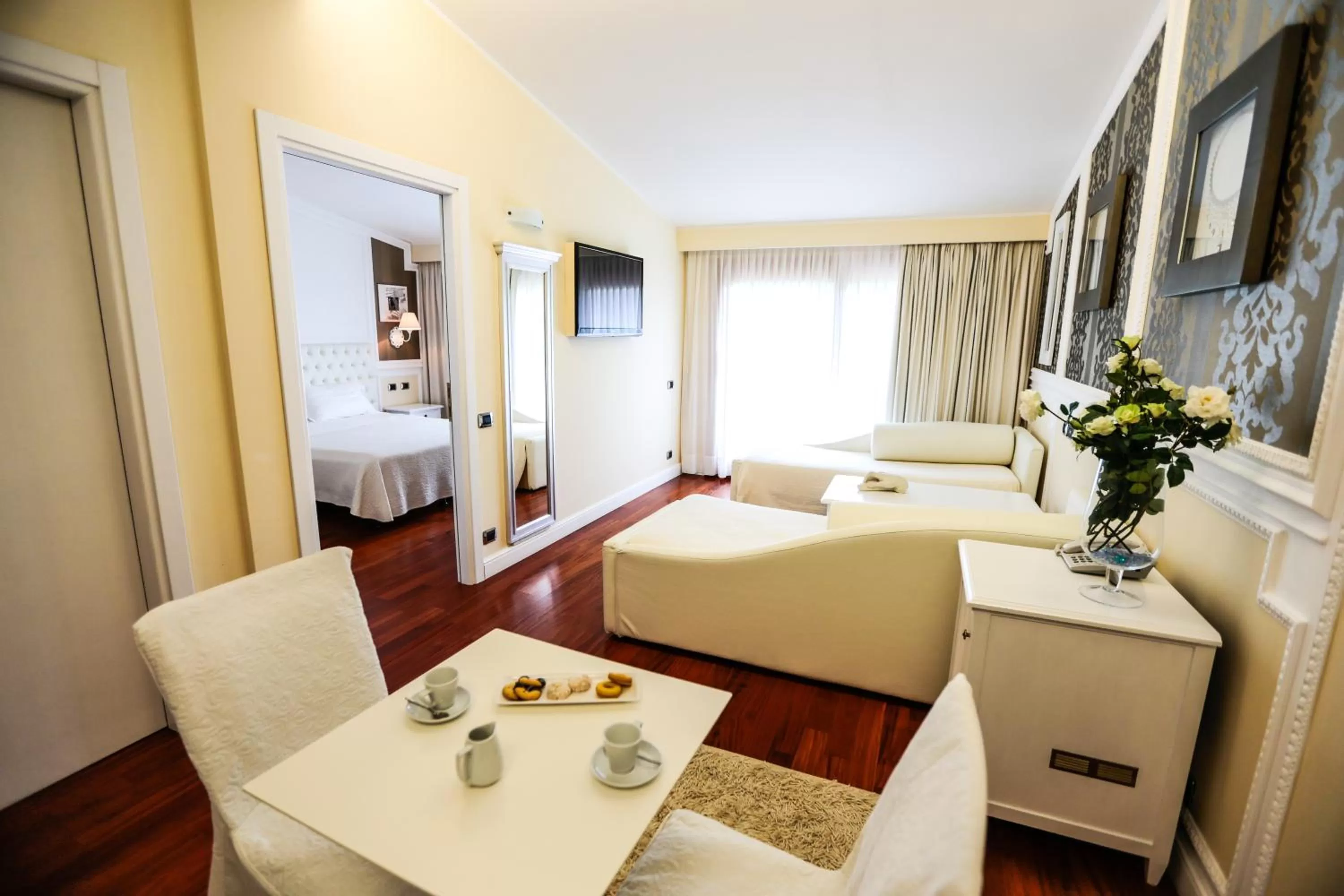 Living room, Bed in Euroterme