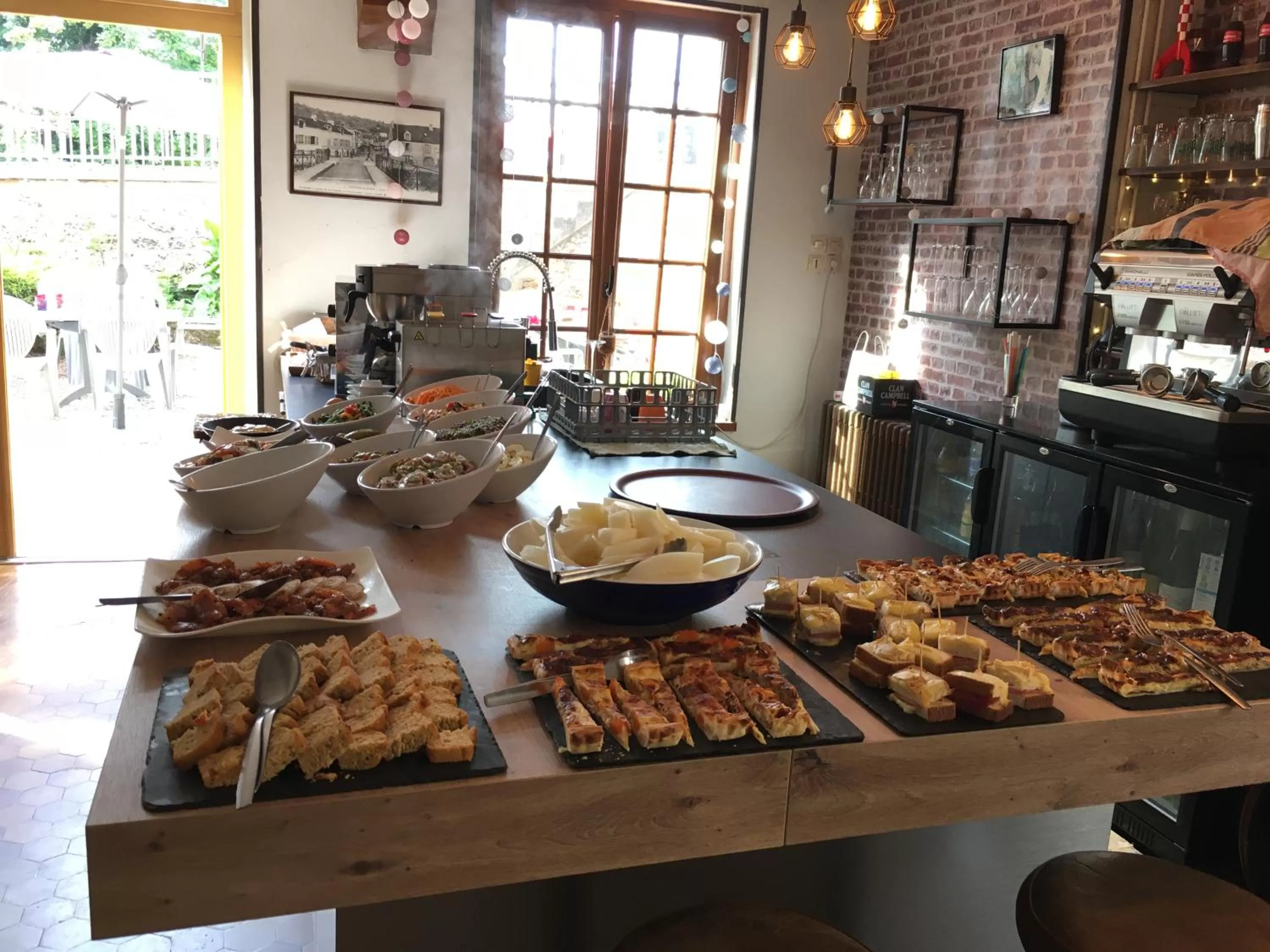 Food in L auberge du lion d or