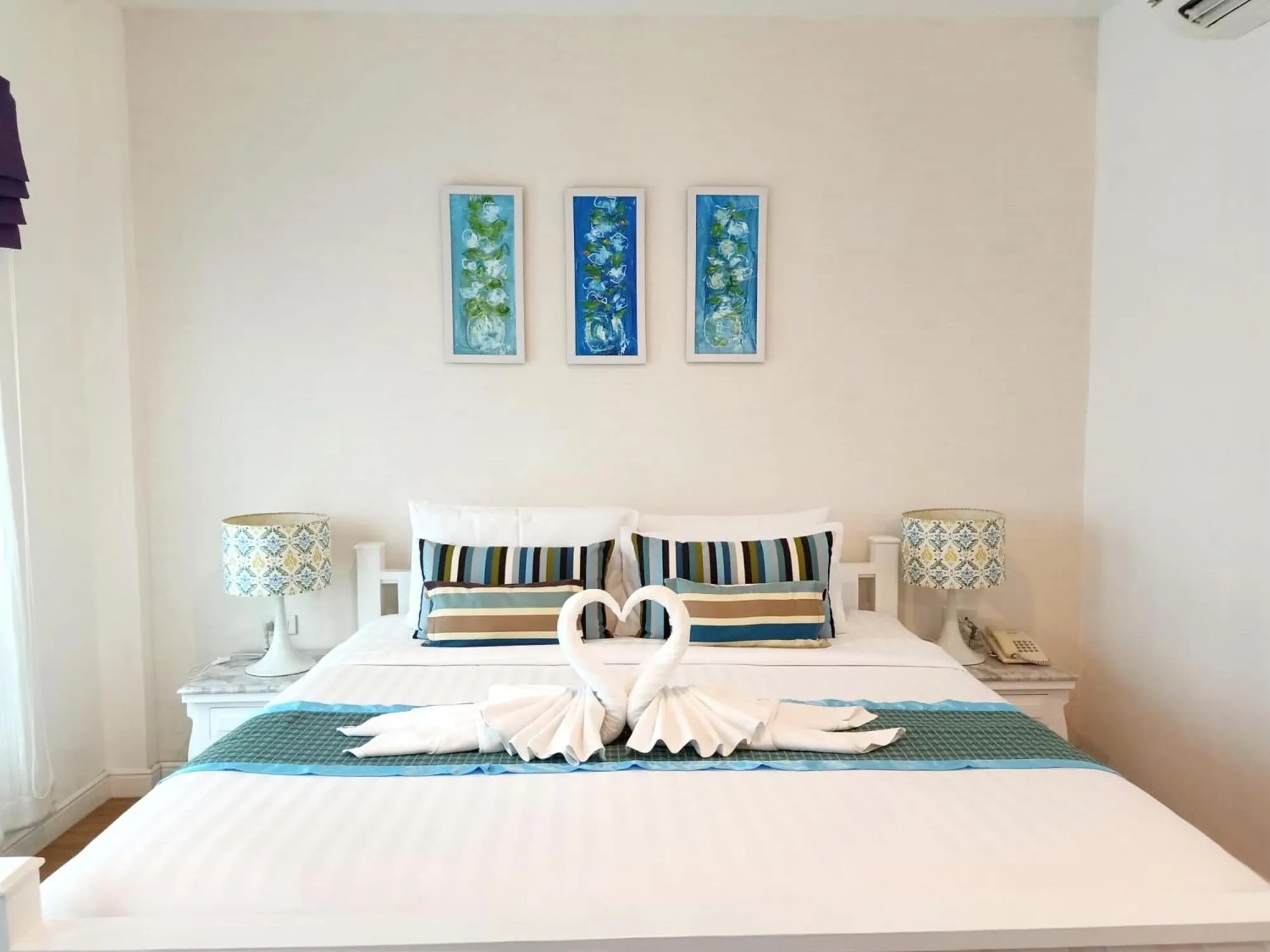 Bed in Casa Blanca Boutique Hotel - SHA Plus