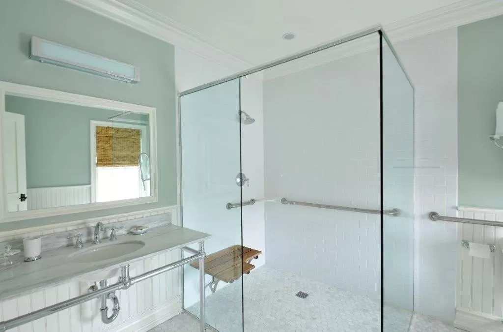 Shower in The Quogue Club