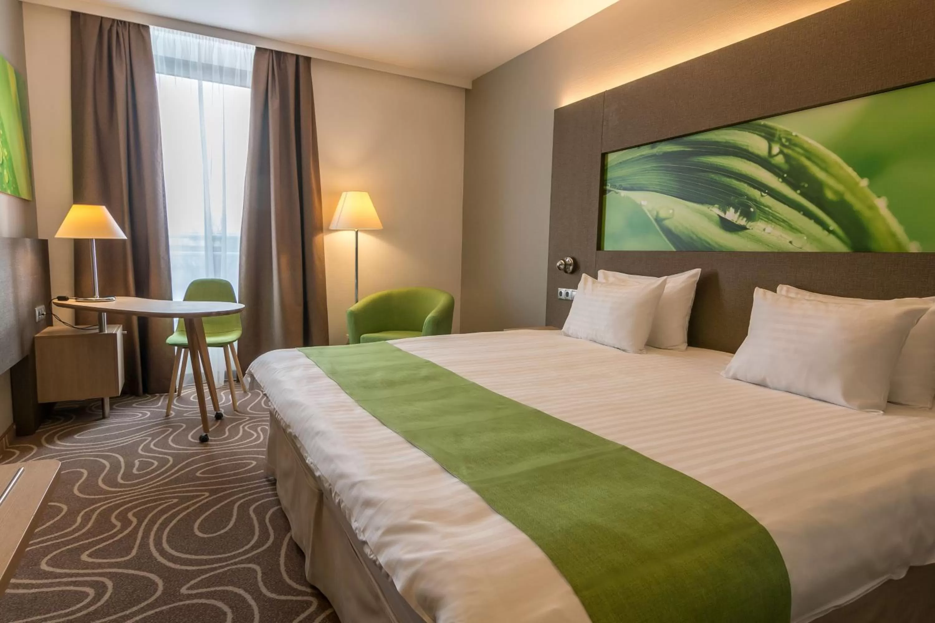 Photo of the whole room, Bed in Holiday Inn Budapest-Budaörs by IHG