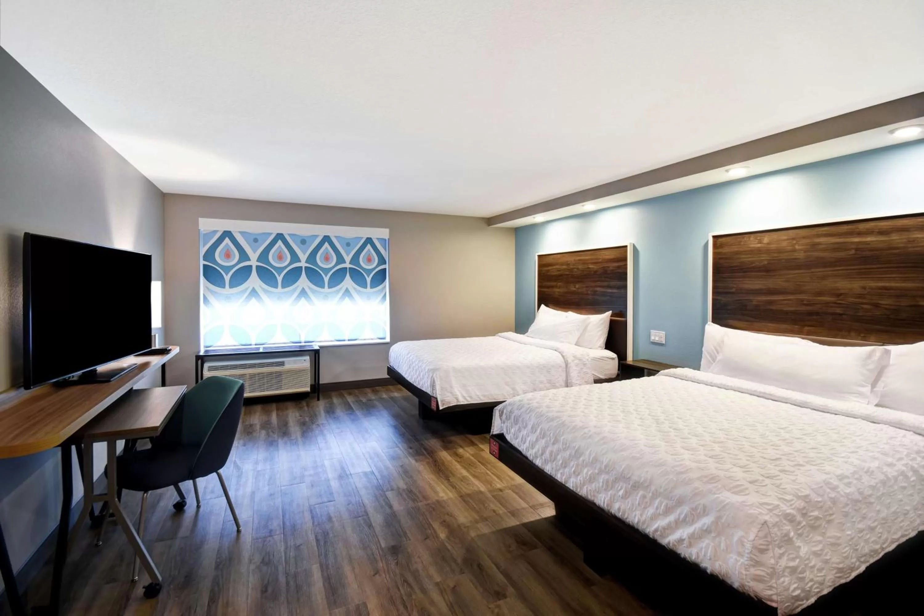 Bedroom, Bed in Tru By Hilton Fort Wayne