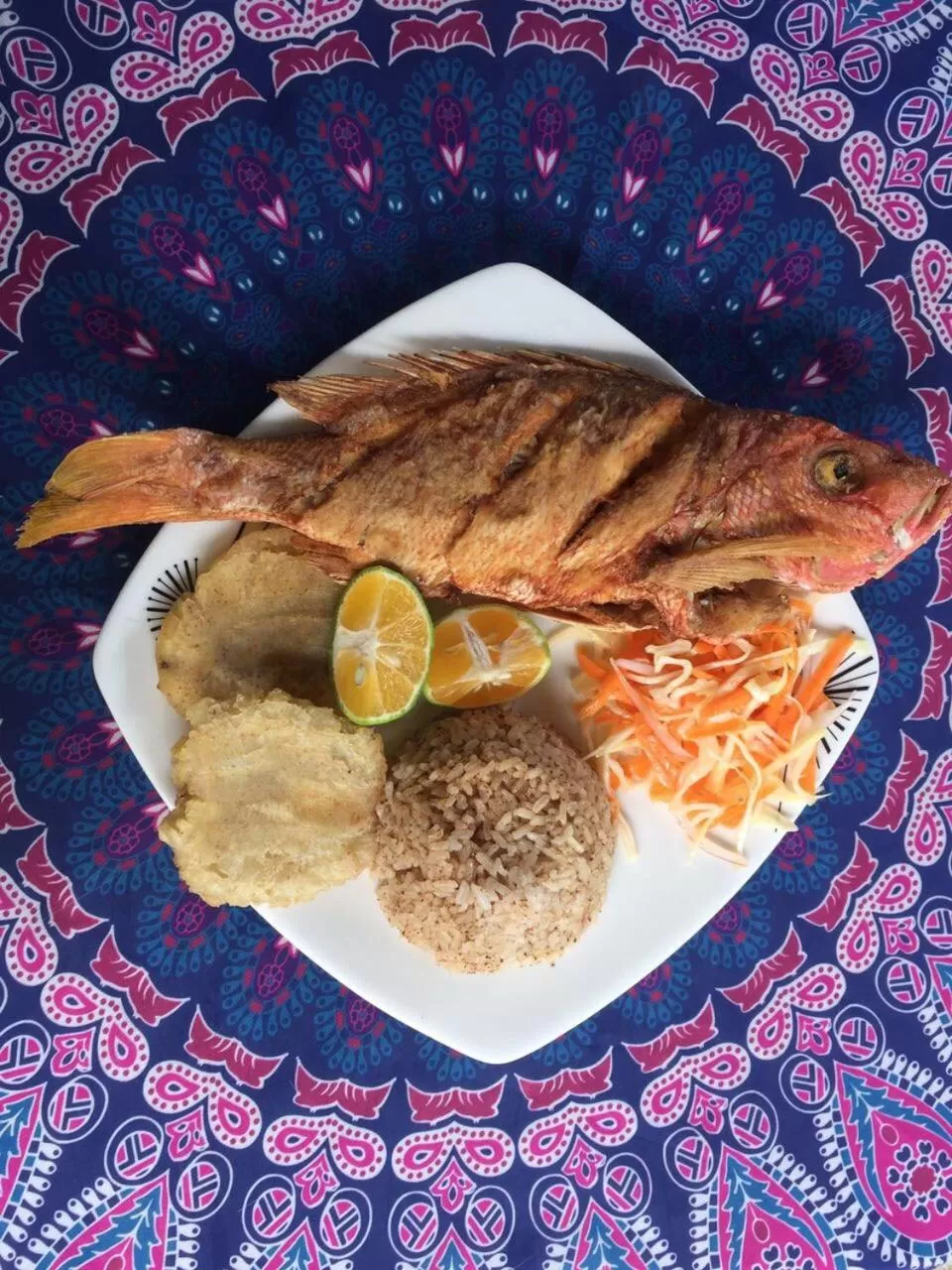 Restaurant/places to eat, Food in Los Robles Capurgana