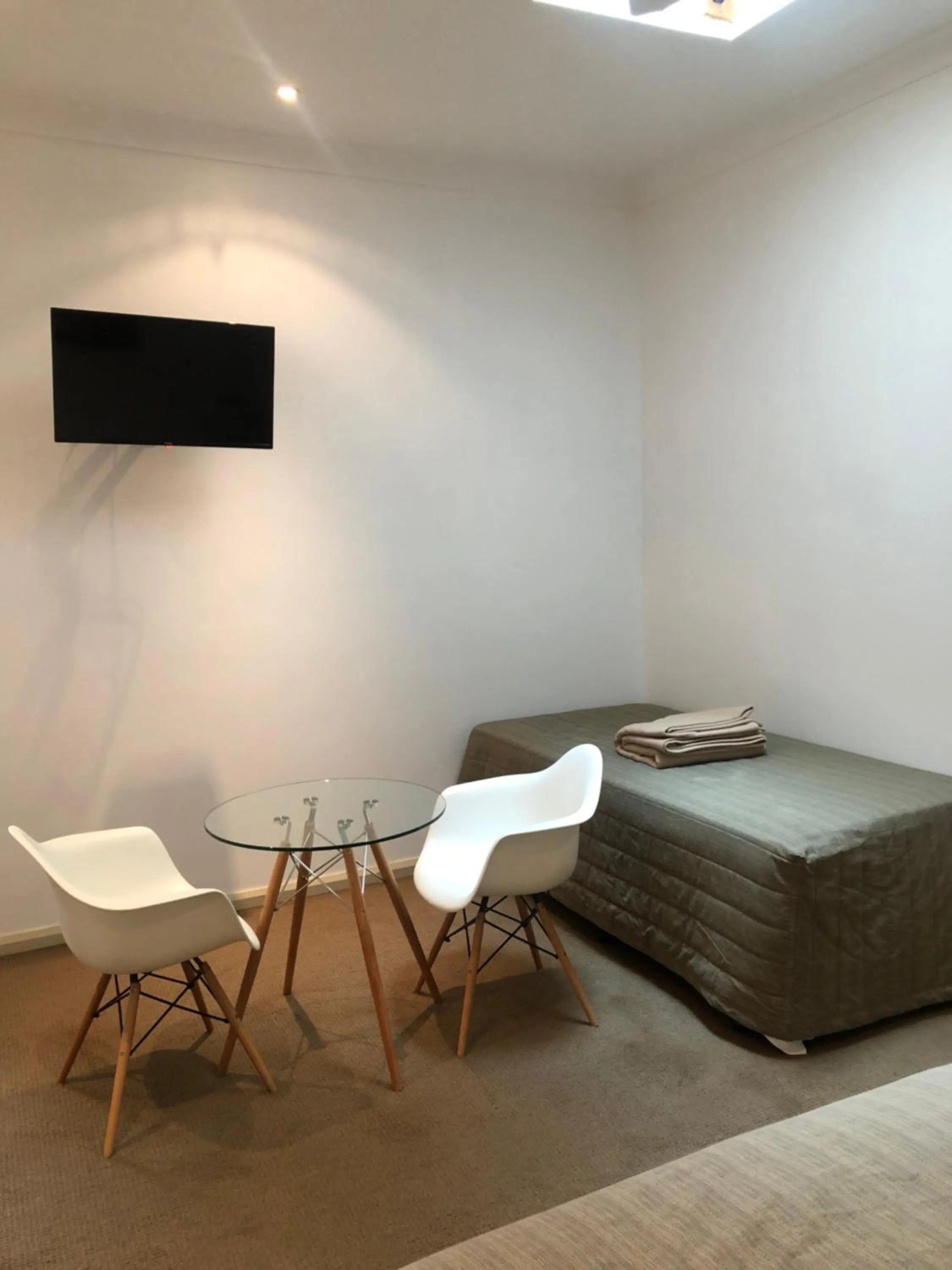 TV and multimedia, Bed in Hotel 59 Sydney