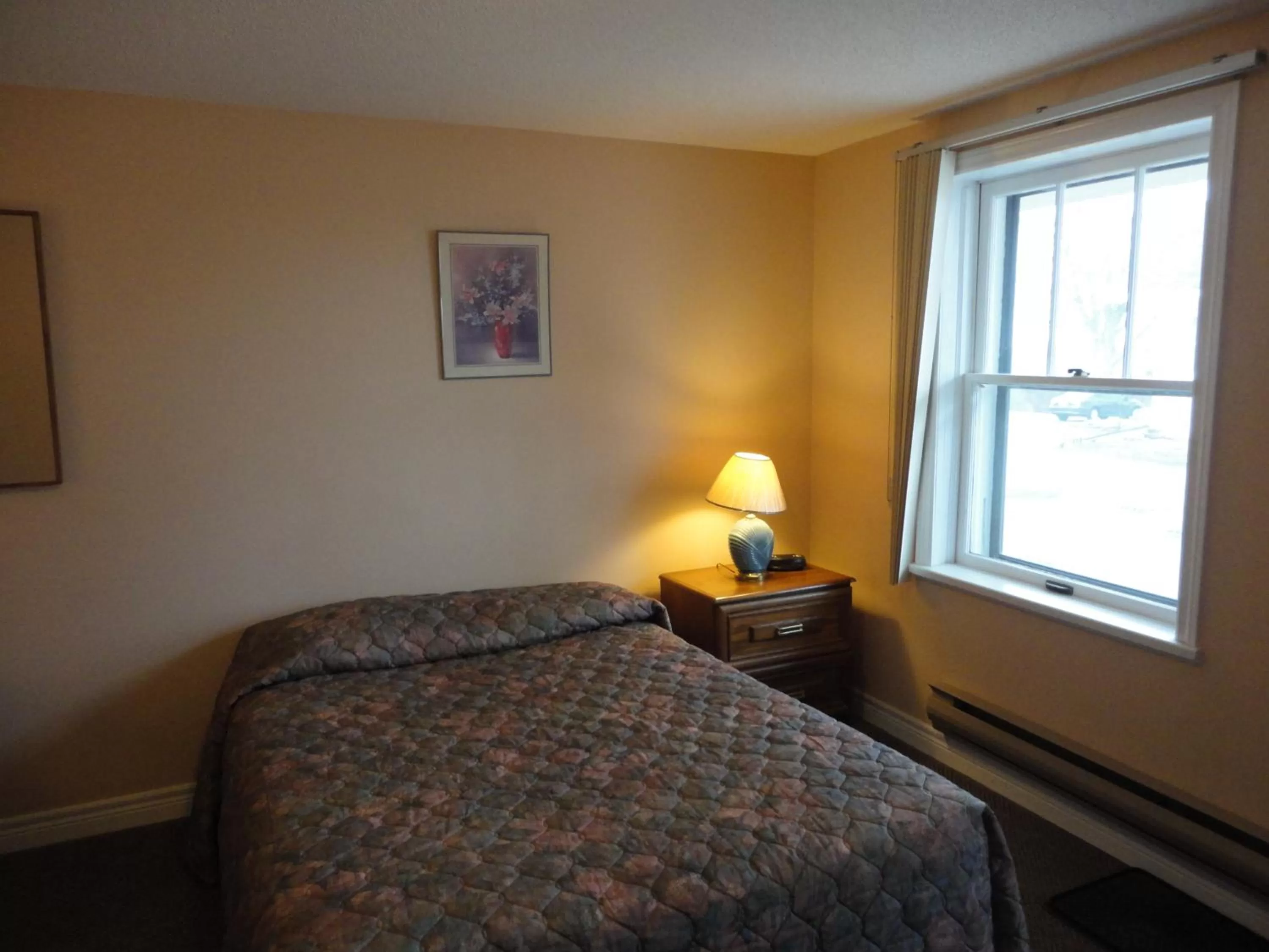 Day, Bed in Hipwell's Motel